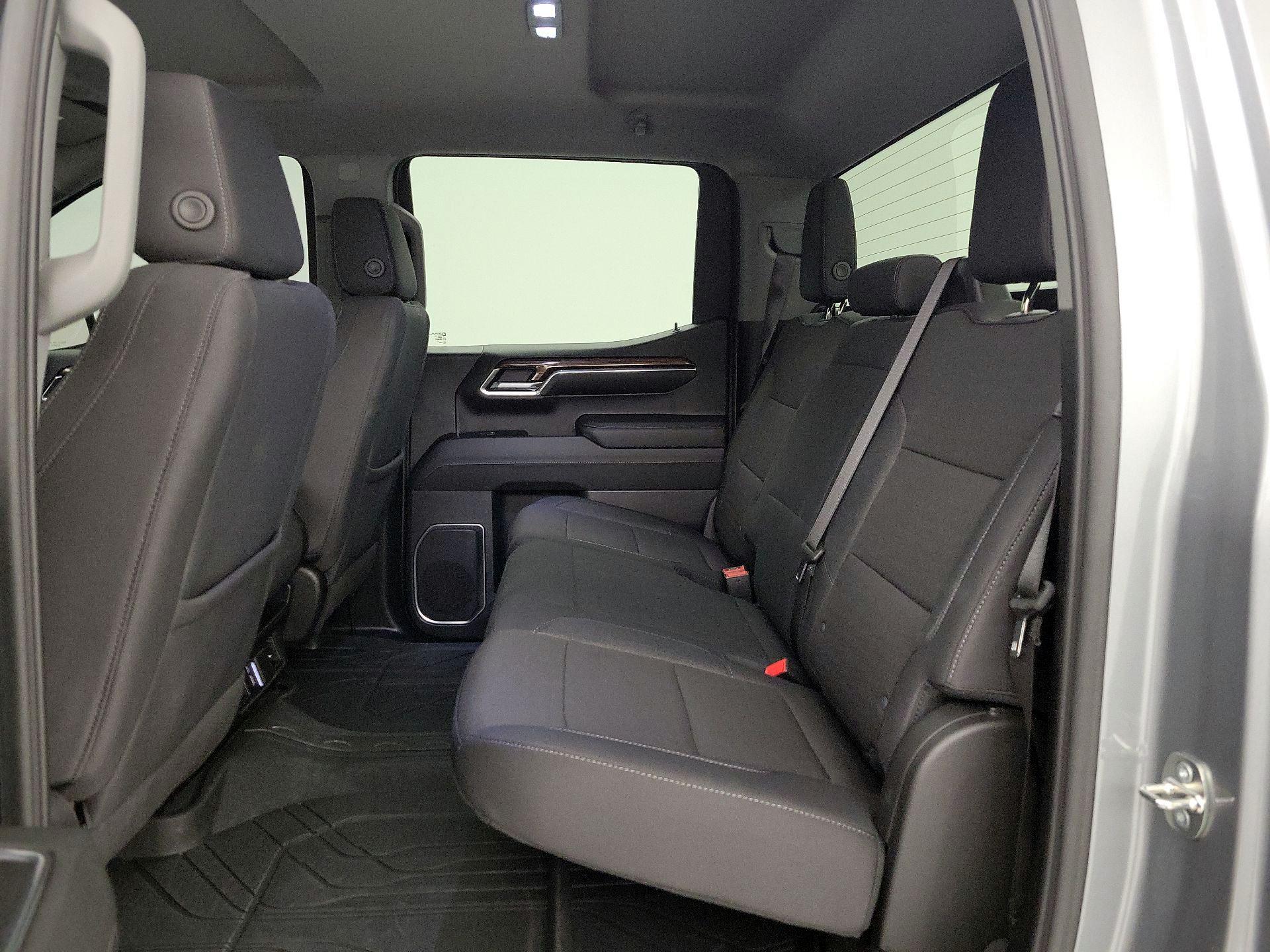 Thumbnail: 2023 Chevrolet Silverado 1500 - 18