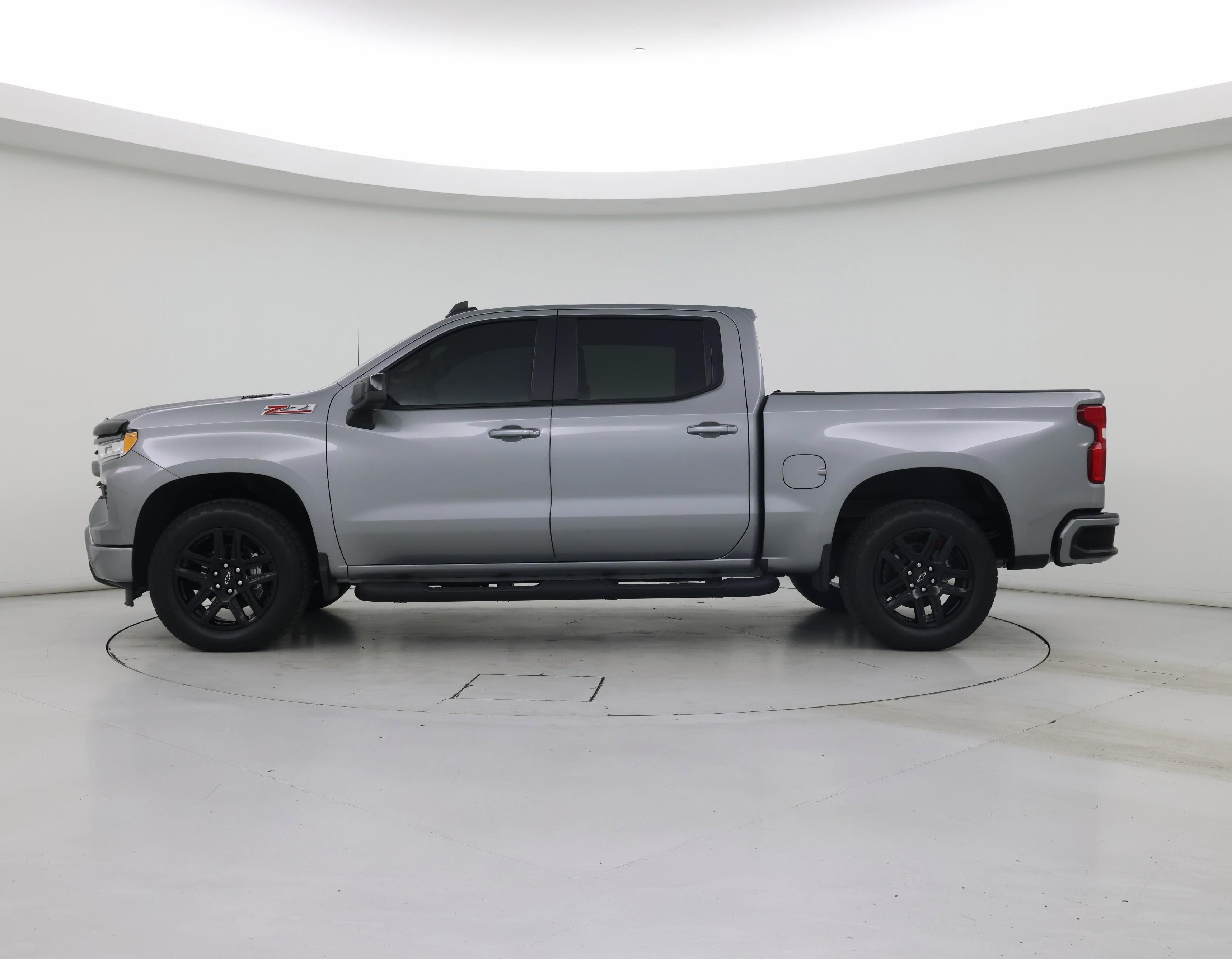 Thumbnail: 2023 Chevrolet Silverado 1500 - 3