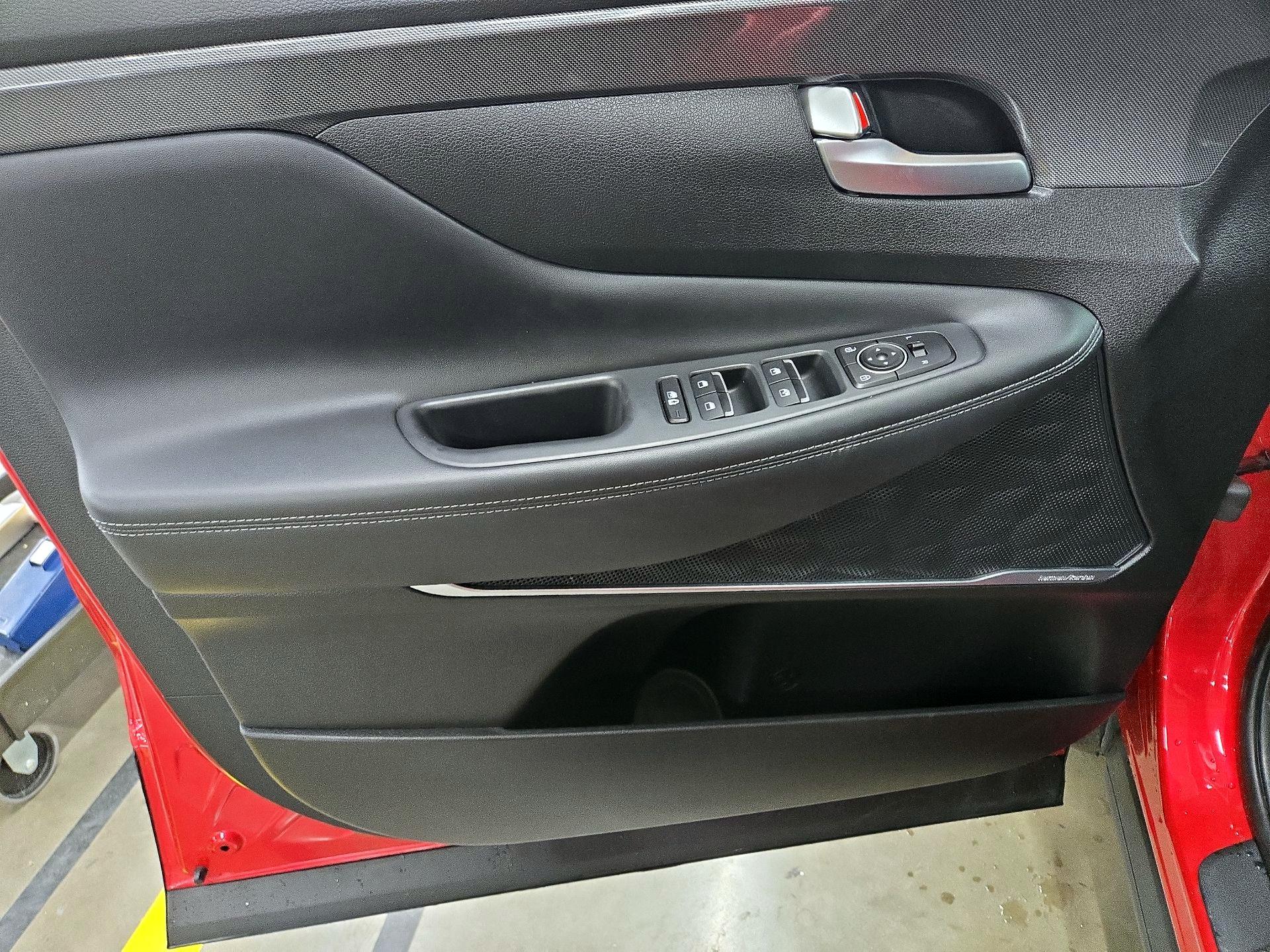 Thumbnail: 2023 Hyundai Santa Fe - 12