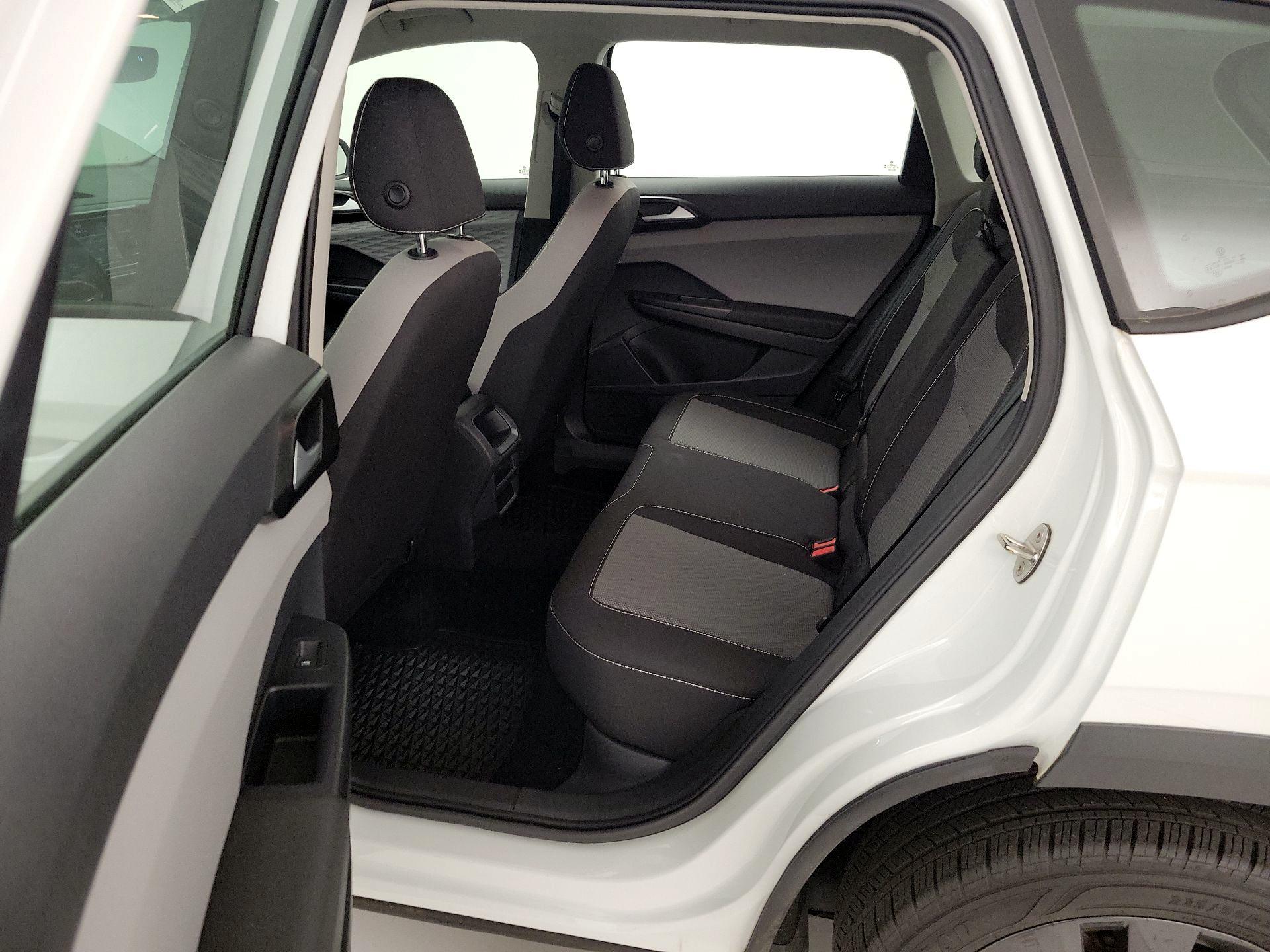 Thumbnail: 2023 Volkswagen Taos - 19