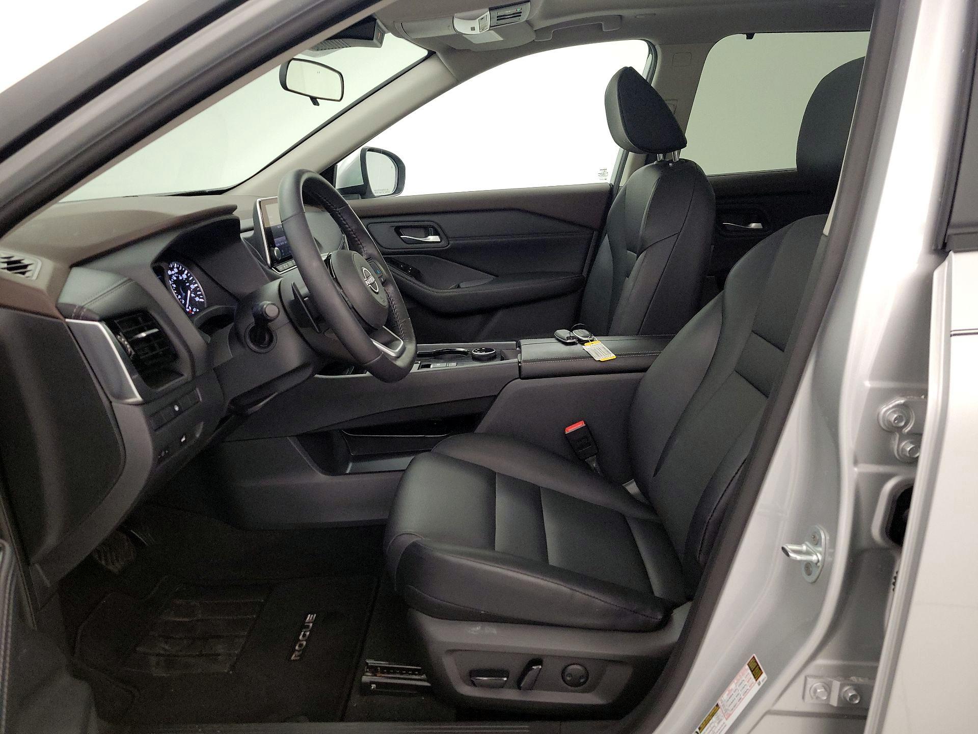 Thumbnail: 2023 Nissan Rogue - 11