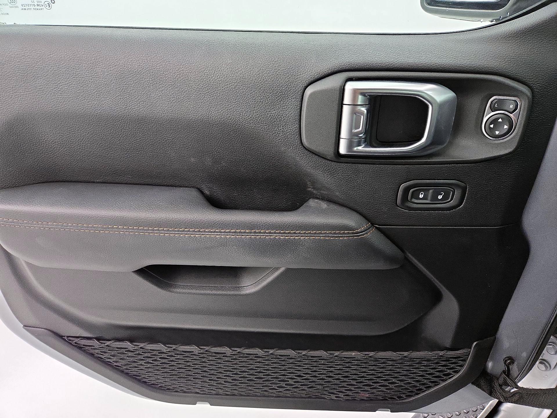 Thumbnail: 2022 Jeep Wrangler - 12