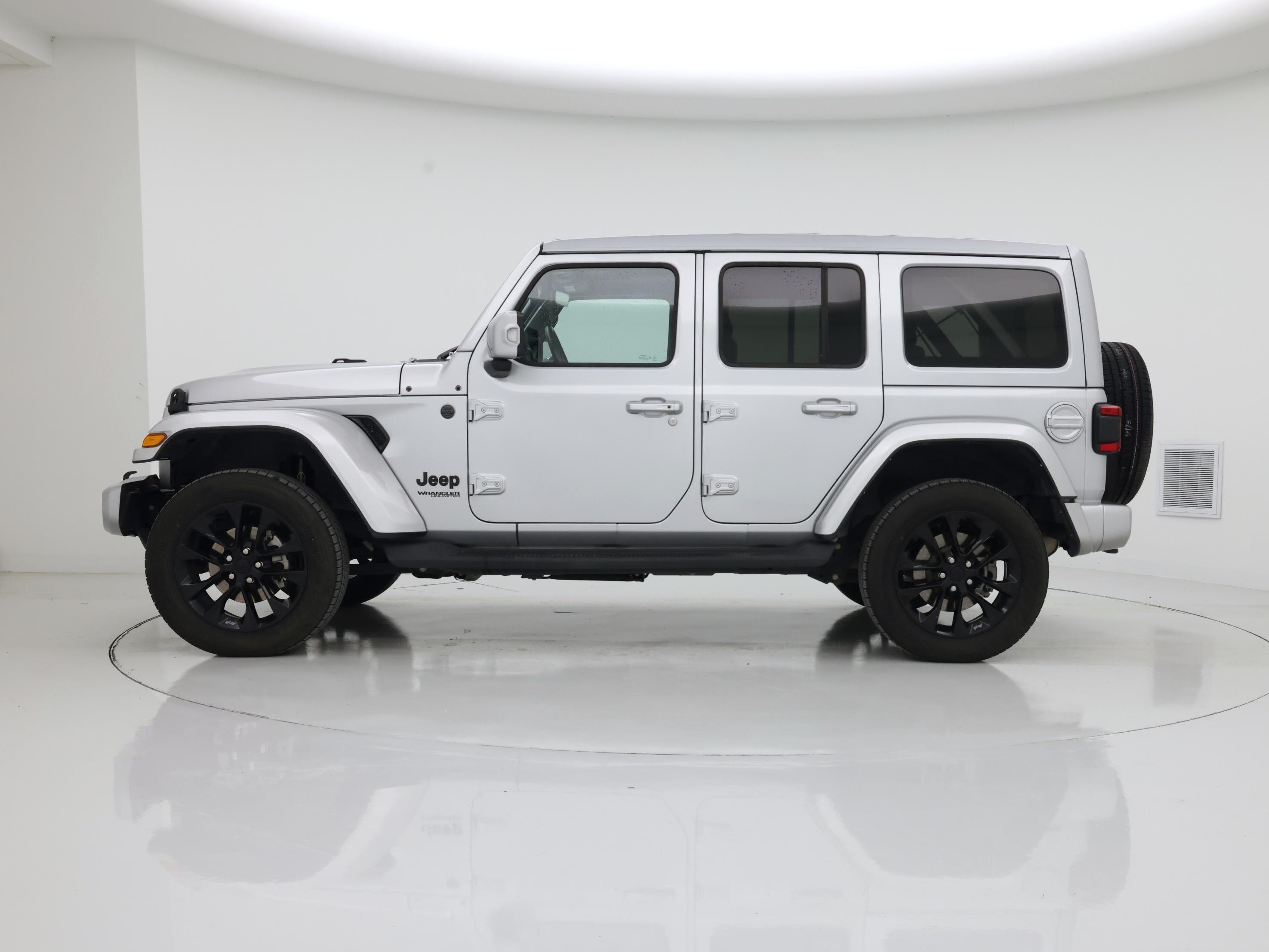 Thumbnail: 2022 Jeep Wrangler - 3