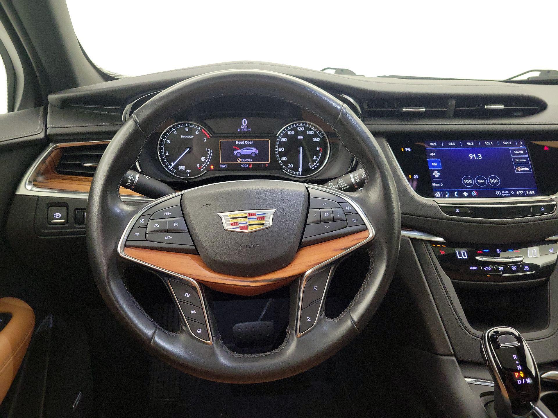 Thumbnail: 2022 Cadillac XT5 - 10