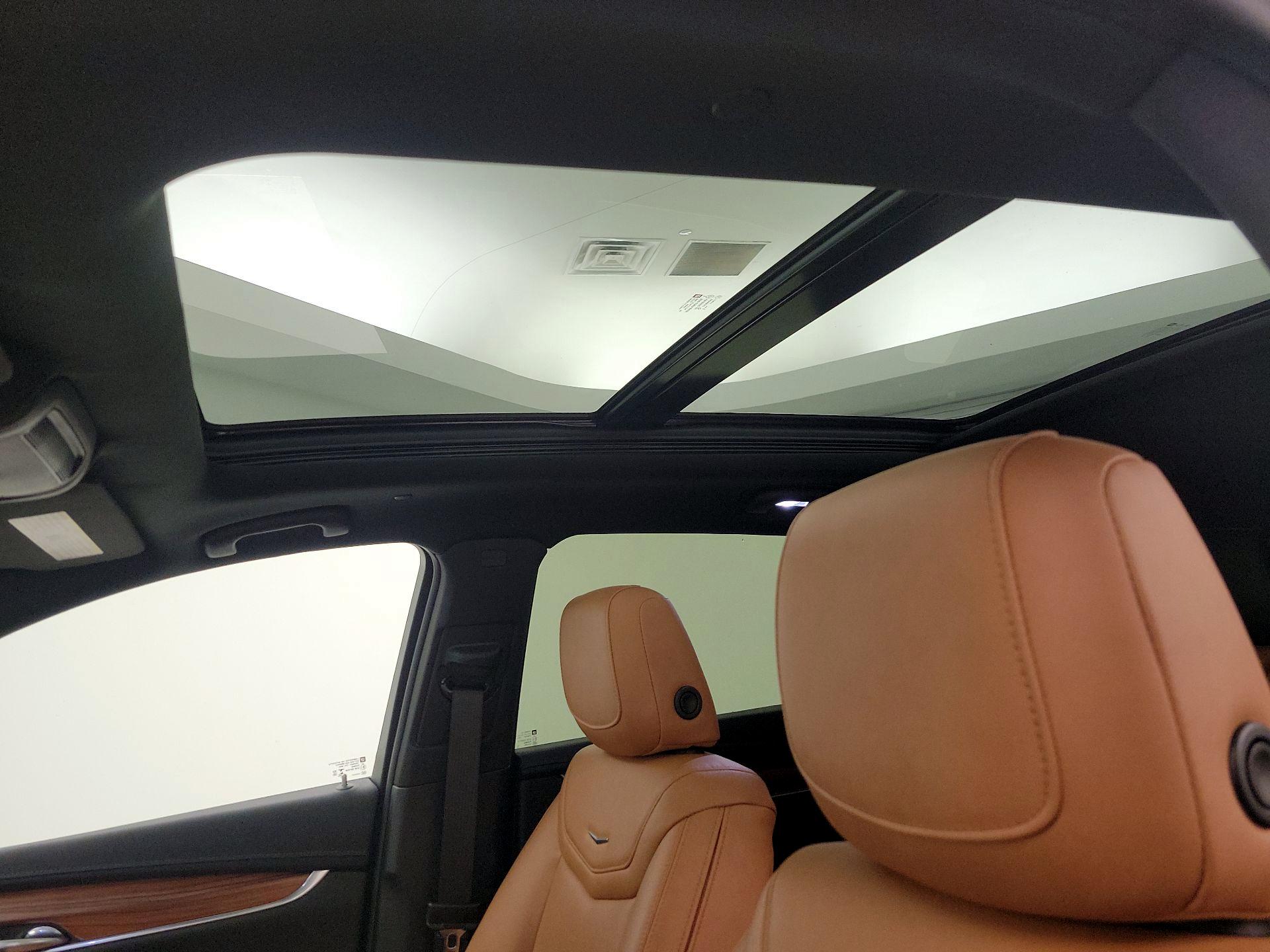 Thumbnail: 2022 Cadillac XT5 - 18