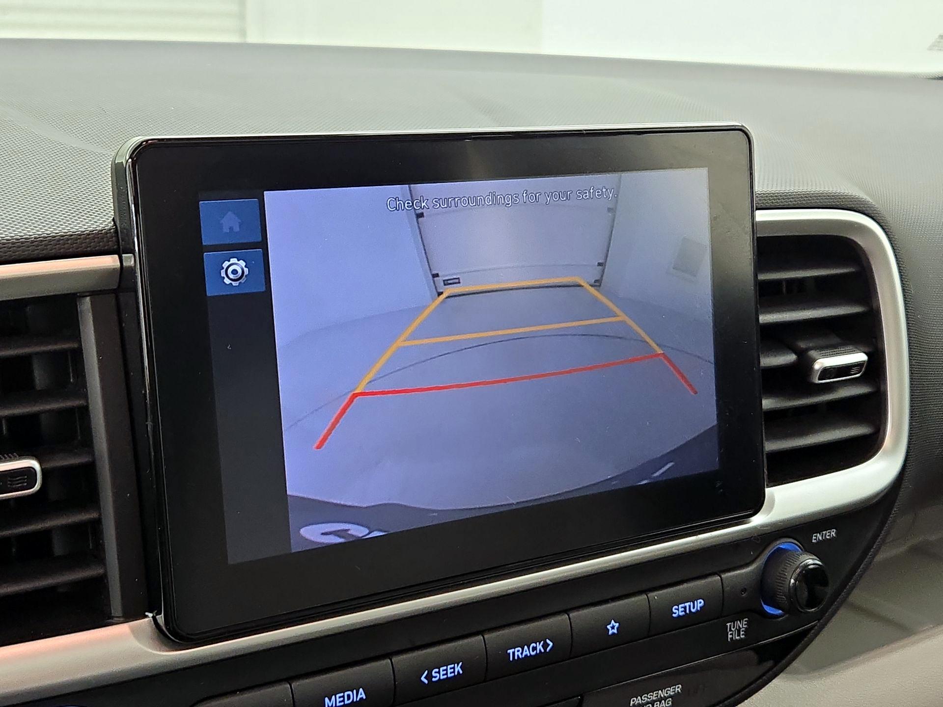 Thumbnail: 2023 Hyundai Venue - 14