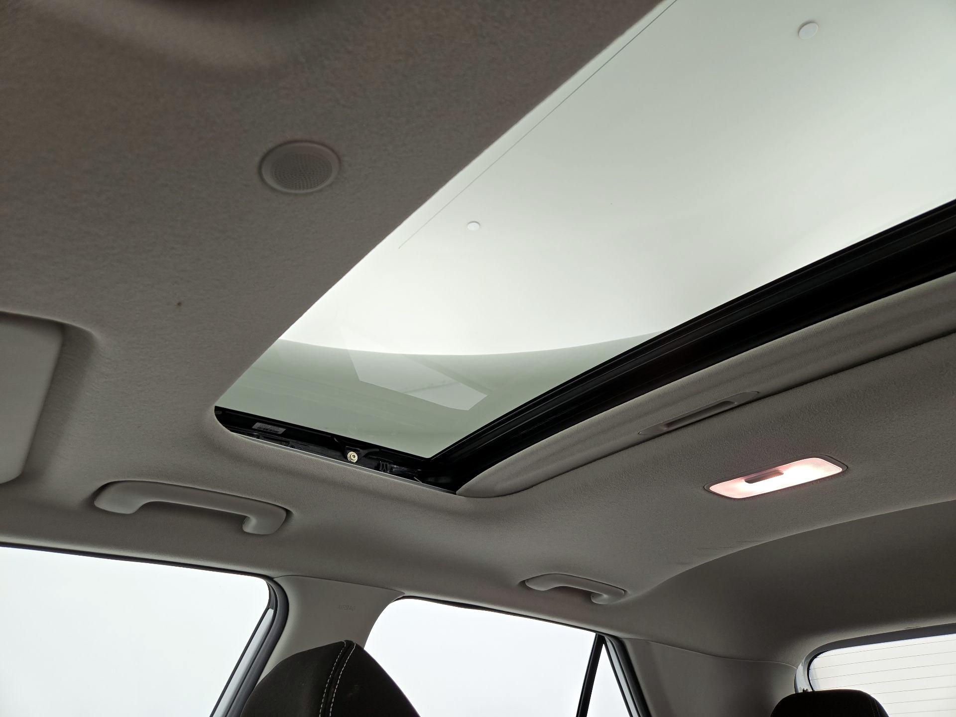 Thumbnail: 2023 Hyundai Venue - 19