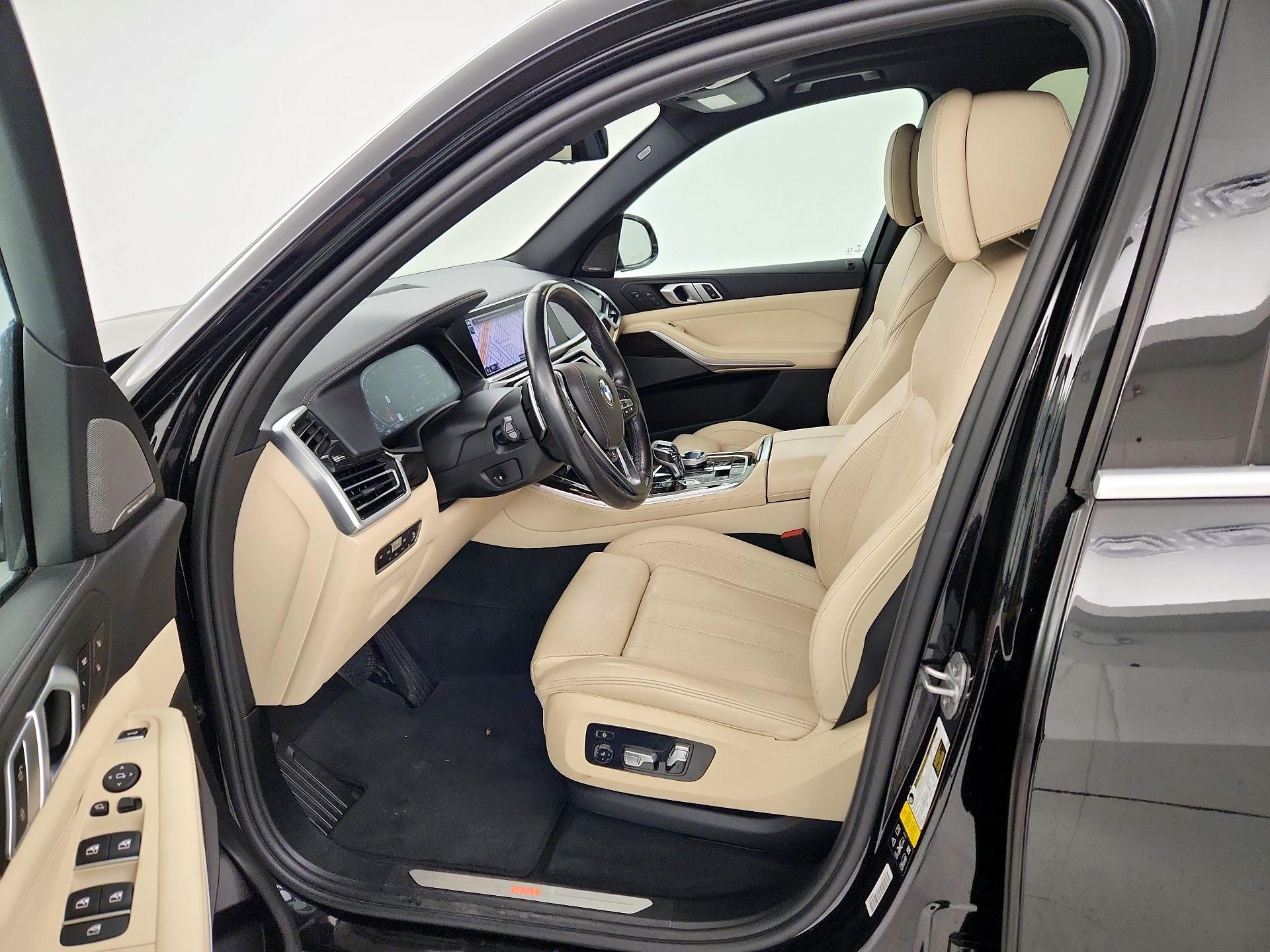 Thumbnail: 2021 BMW X5 - 11