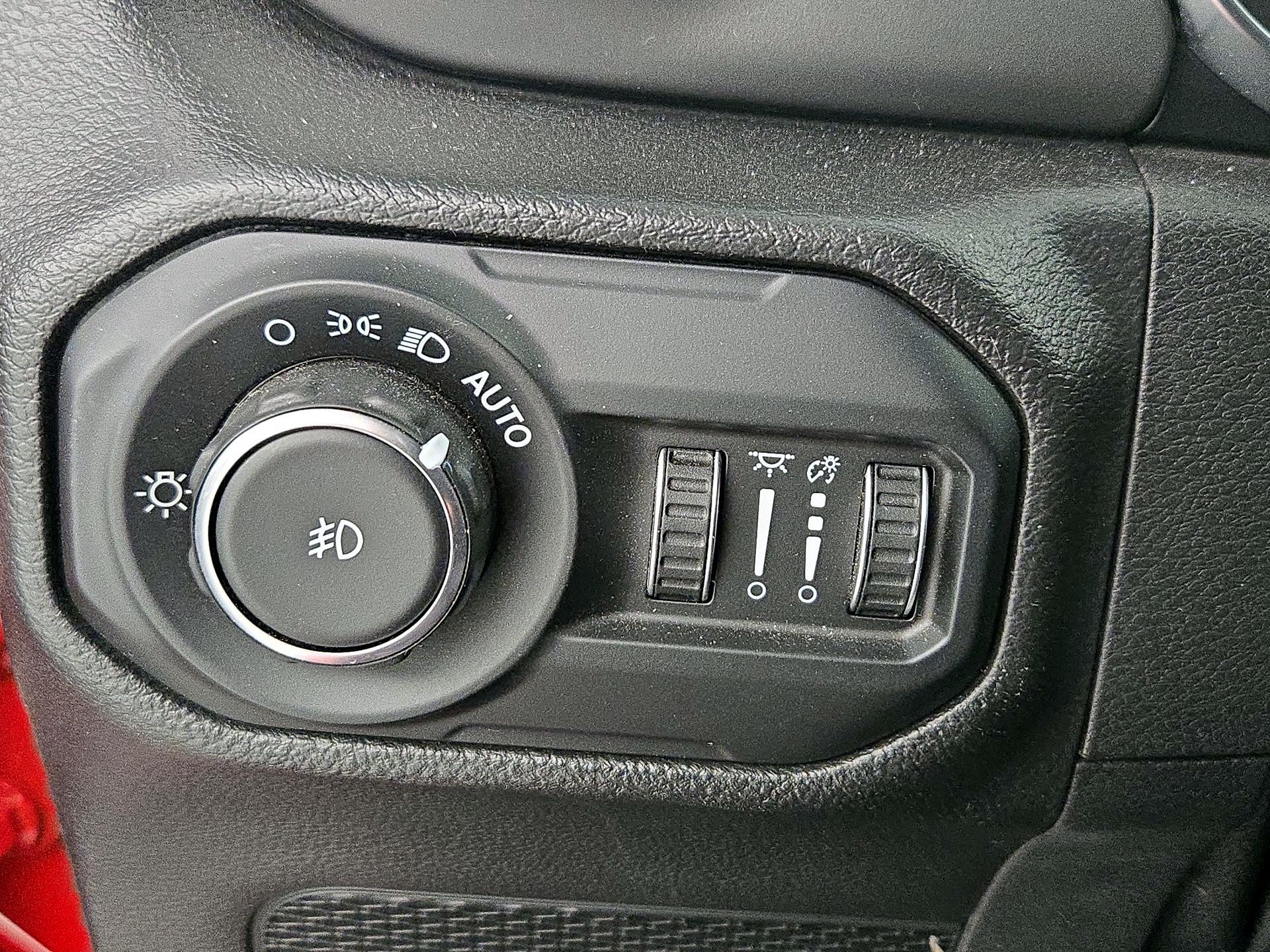 Thumbnail: 2021 Jeep Wrangler - 13