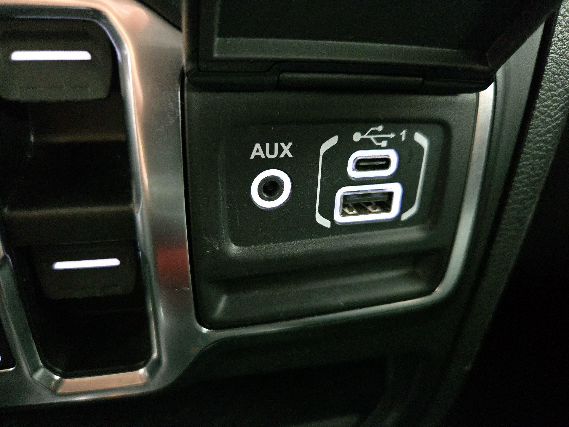 Thumbnail: 2021 Jeep Wrangler - 19