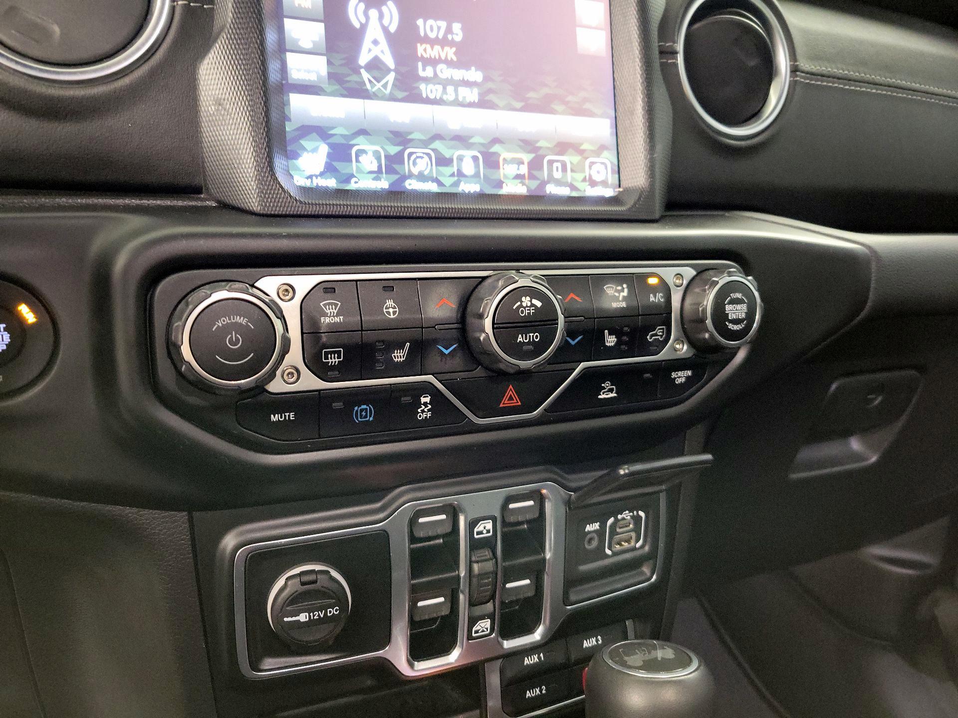 Thumbnail: 2023 Jeep Wrangler - 16