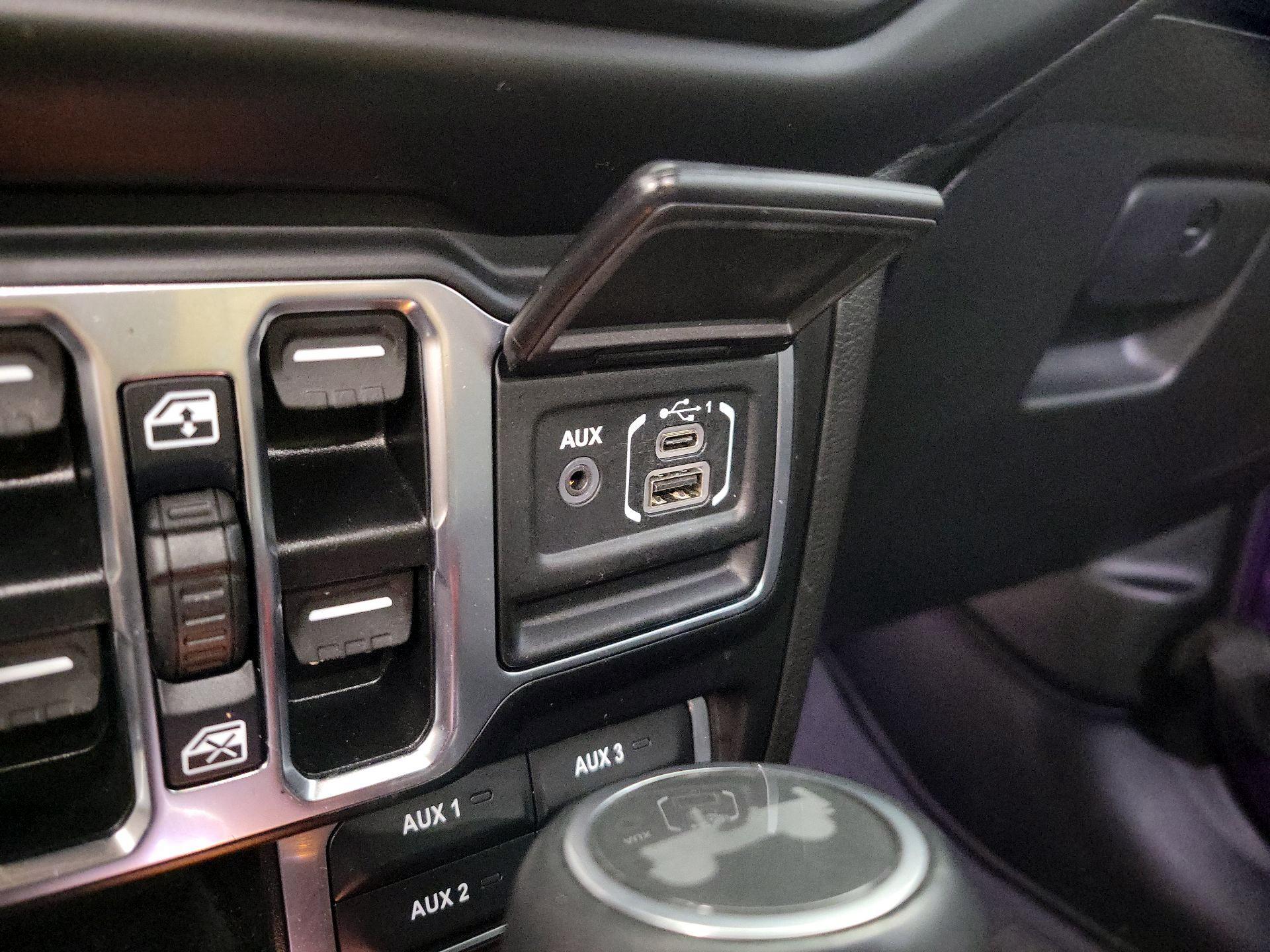 Thumbnail: 2023 Jeep Wrangler - 18