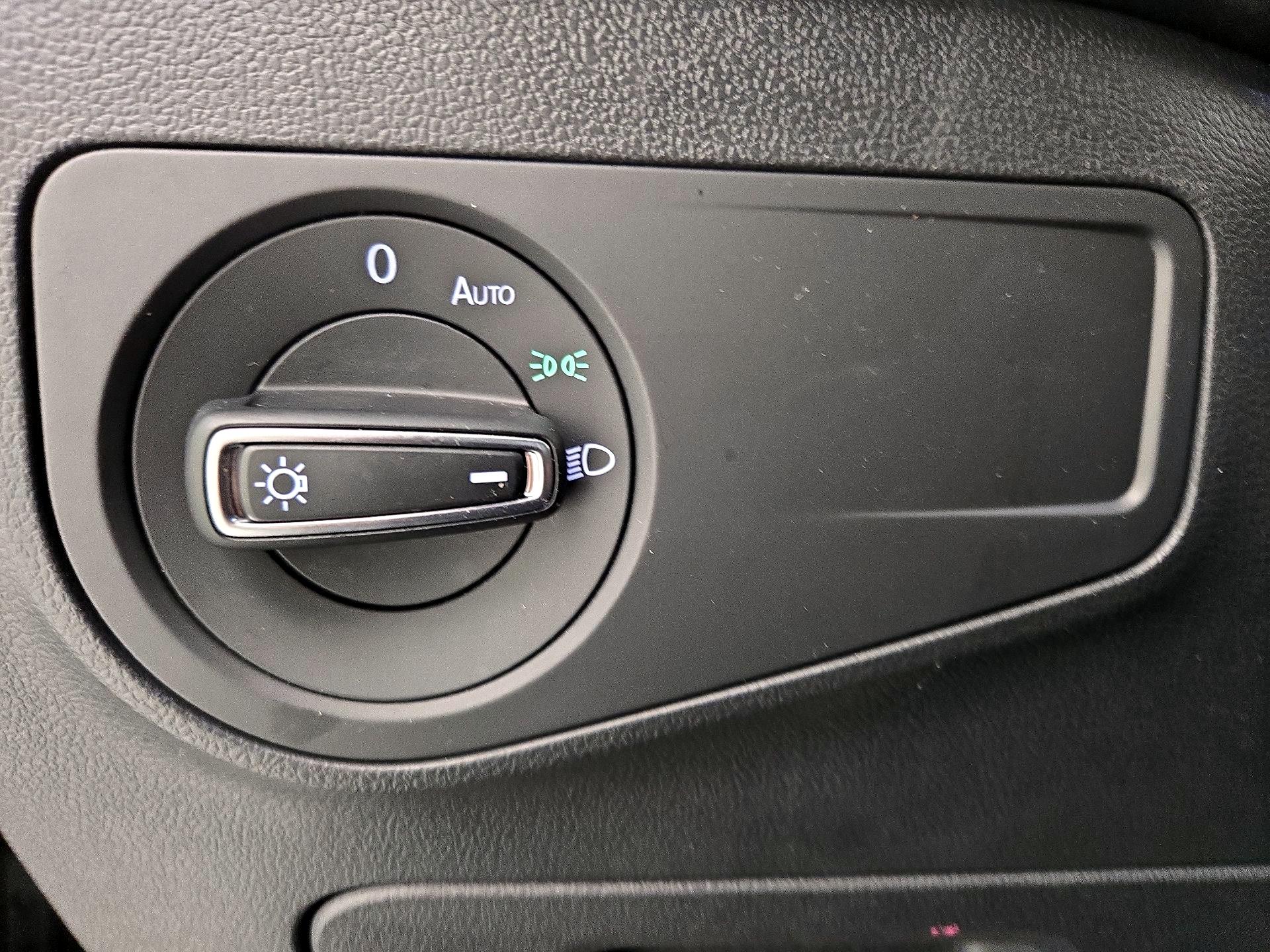 Thumbnail: 2024 Volkswagen Tiguan - 13