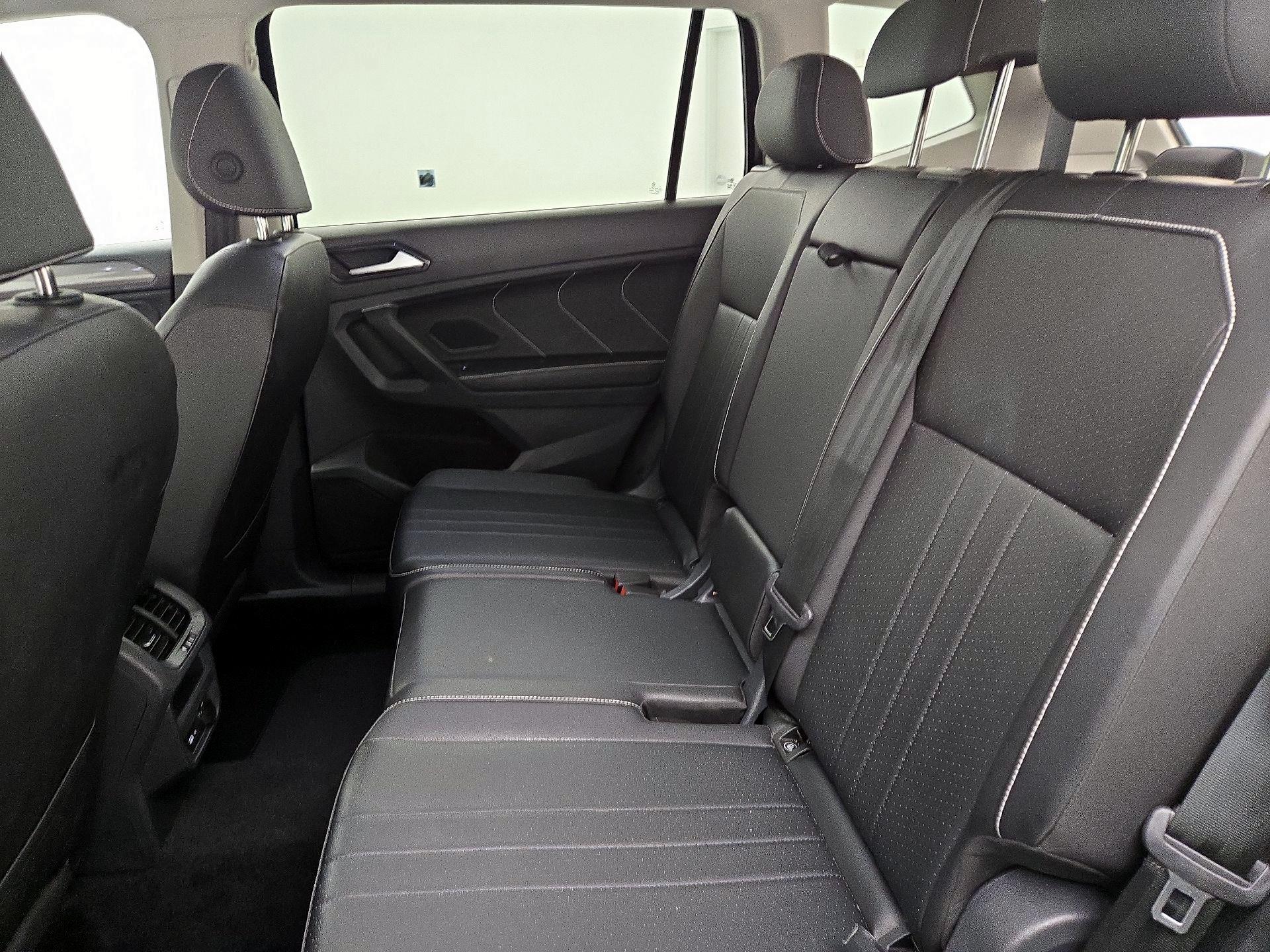 Thumbnail: 2024 Volkswagen Tiguan - 20