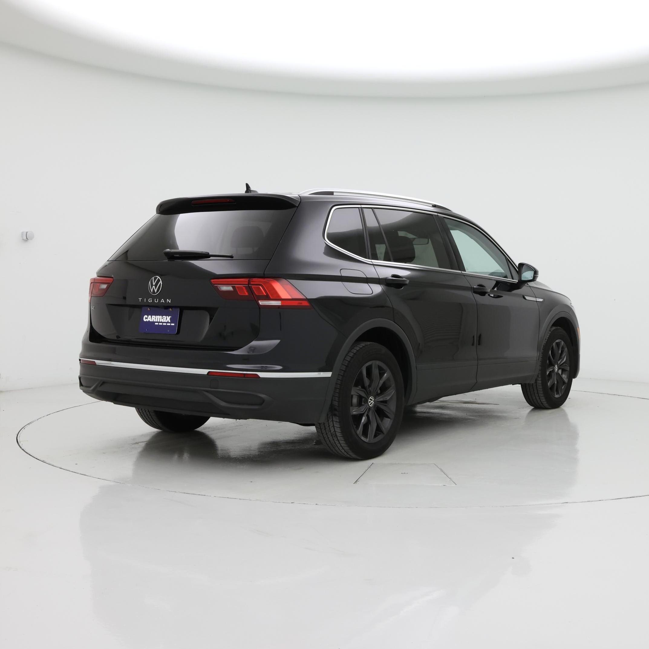 Thumbnail: 2024 Volkswagen Tiguan - 8