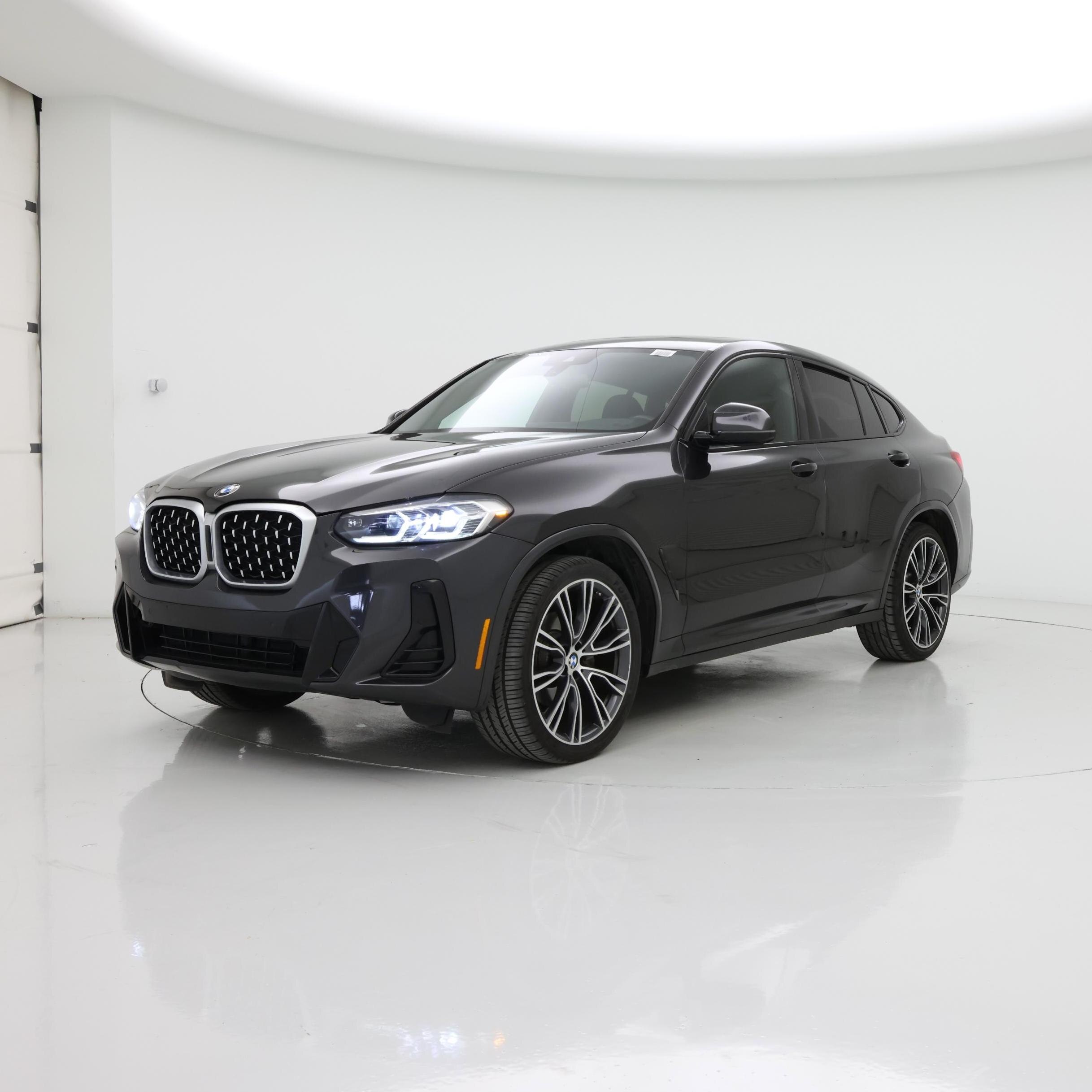 Thumbnail: 2022 BMW X4 - 4