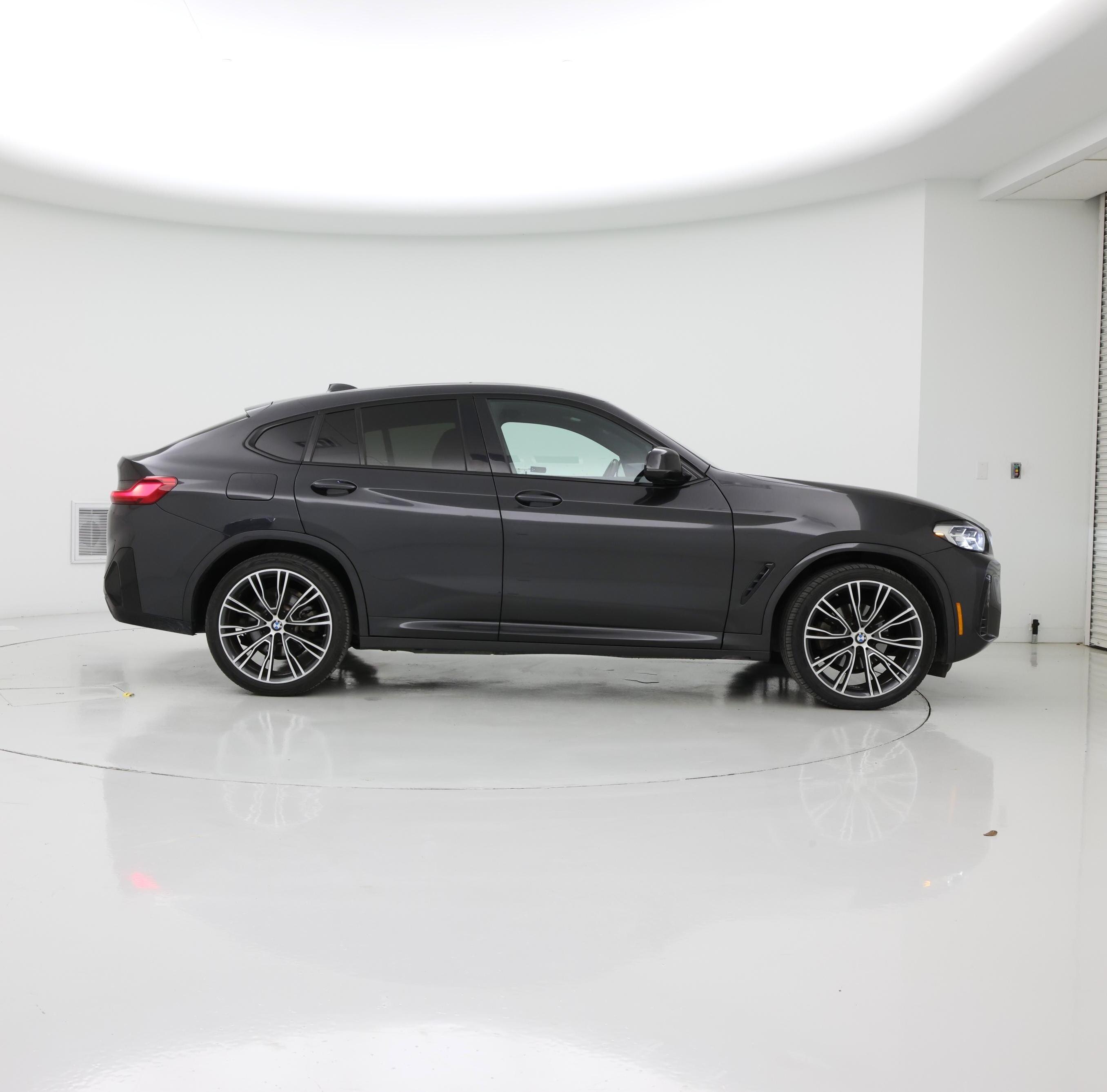 Thumbnail: 2022 BMW X4 - 7