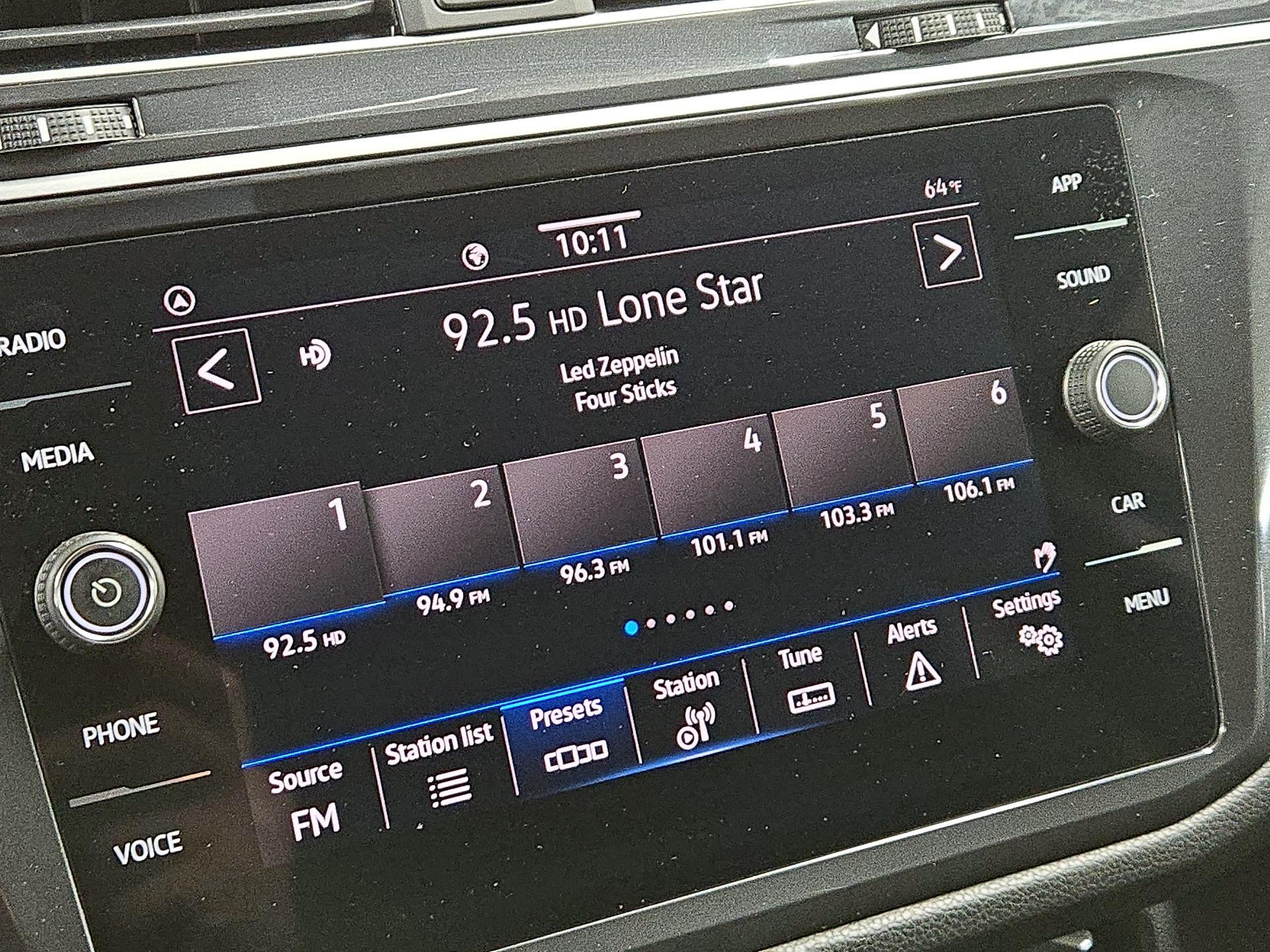 Thumbnail: 2024 Volkswagen Tiguan - 15