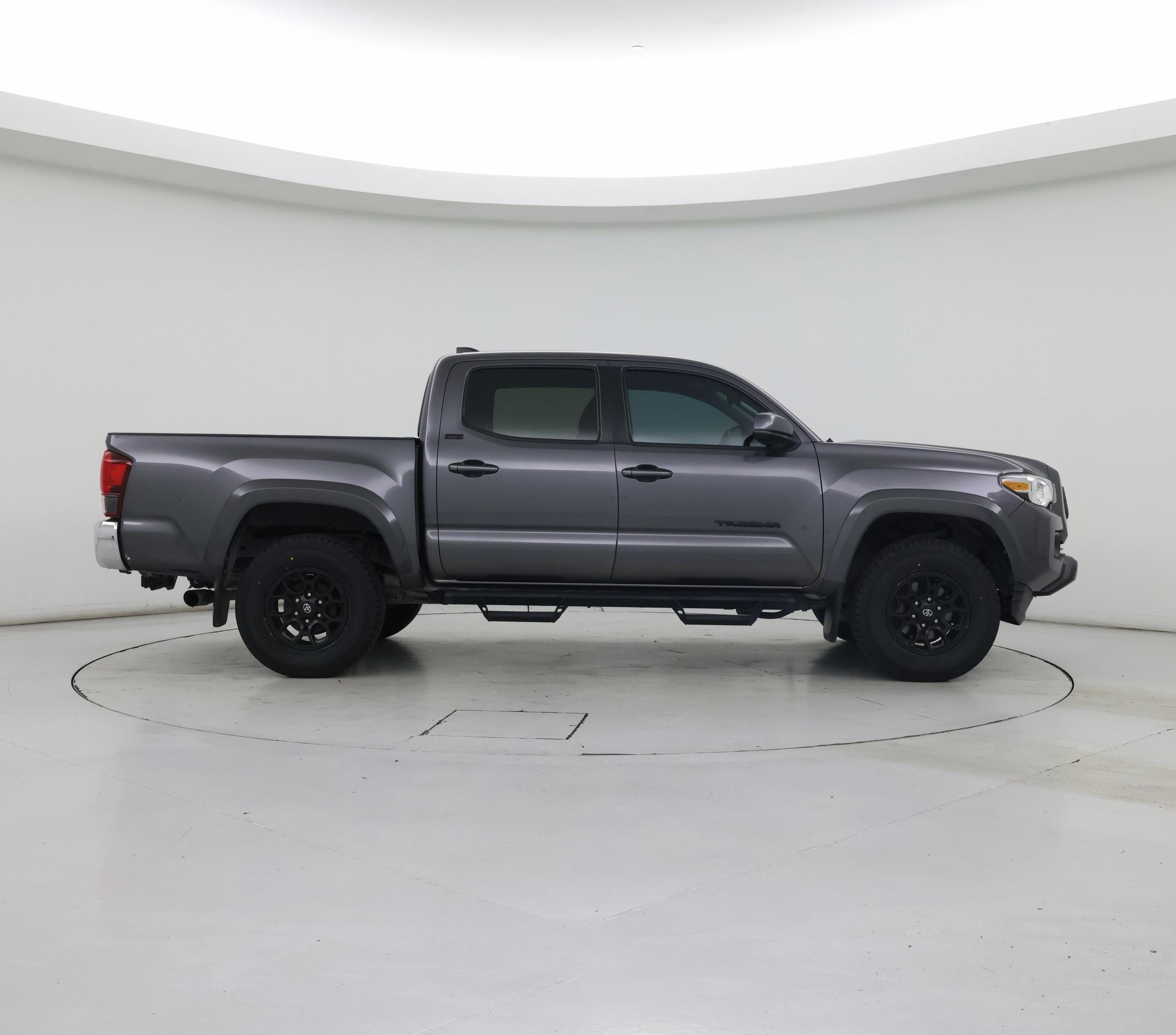 Thumbnail: 2021 Toyota Tacoma - 7