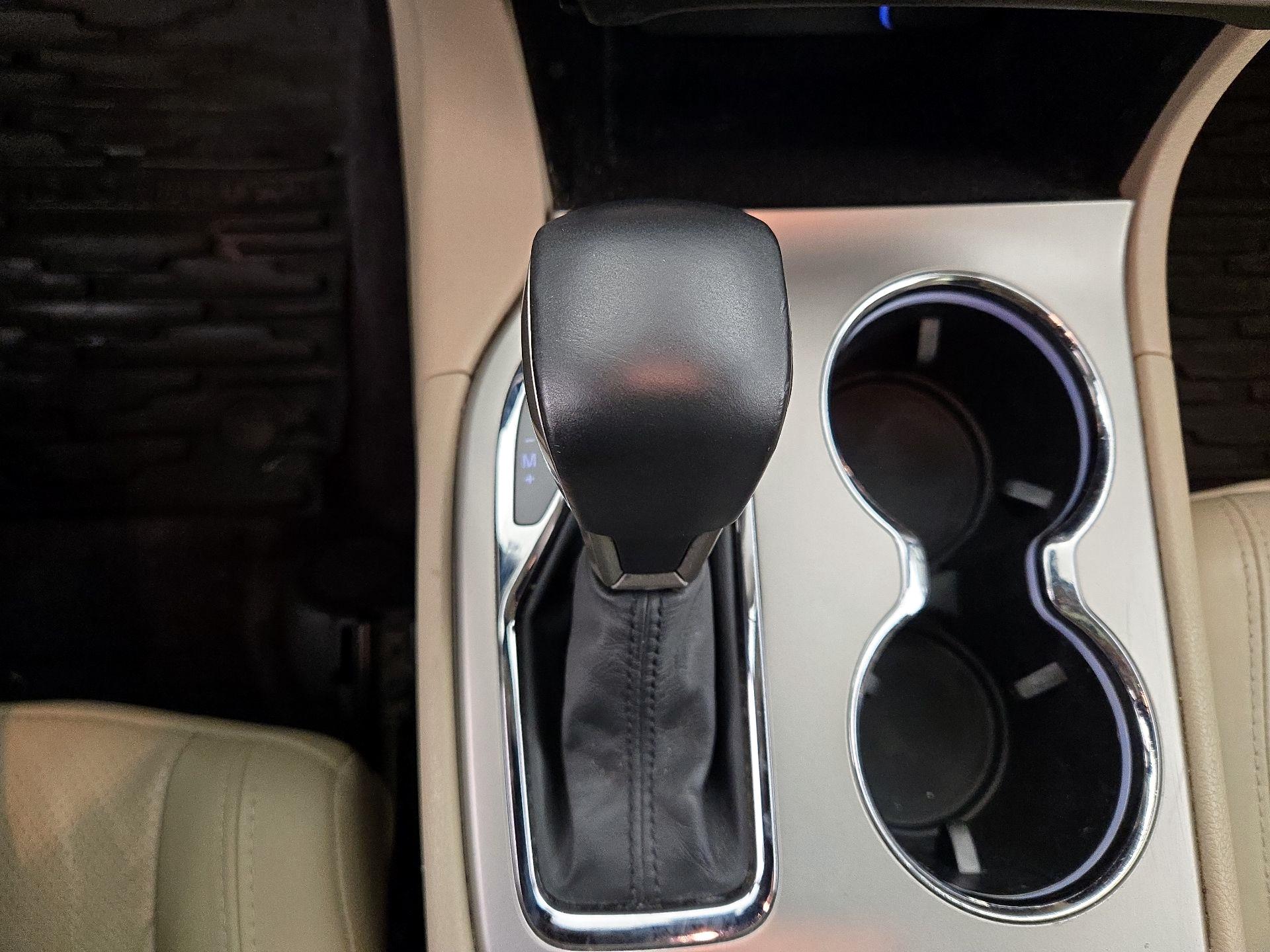 Thumbnail: 2016 Jeep Grand Cherokee - 17