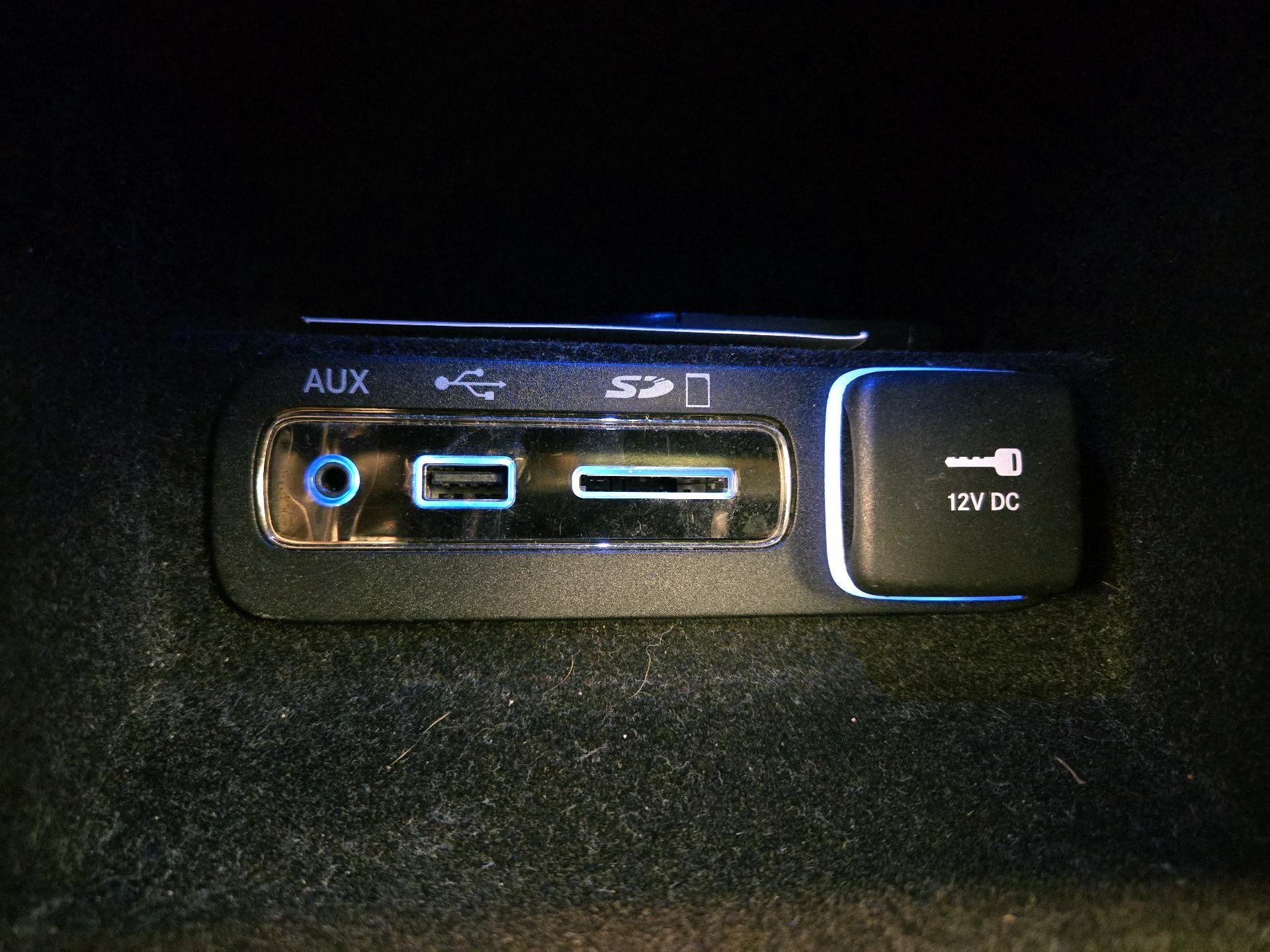 Thumbnail: 2016 Jeep Grand Cherokee - 18