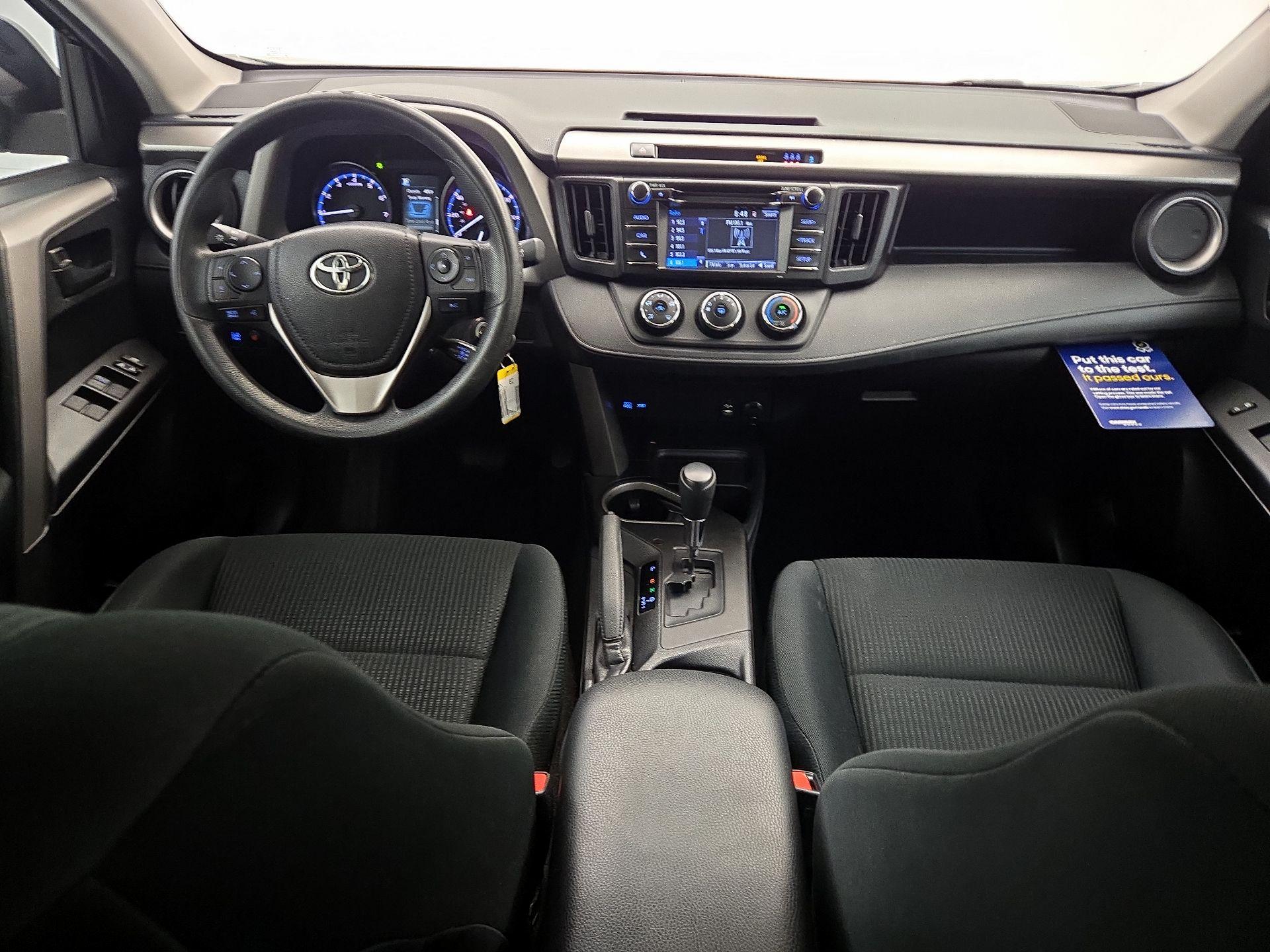 Thumbnail: 2017 Toyota RAV4 - 9