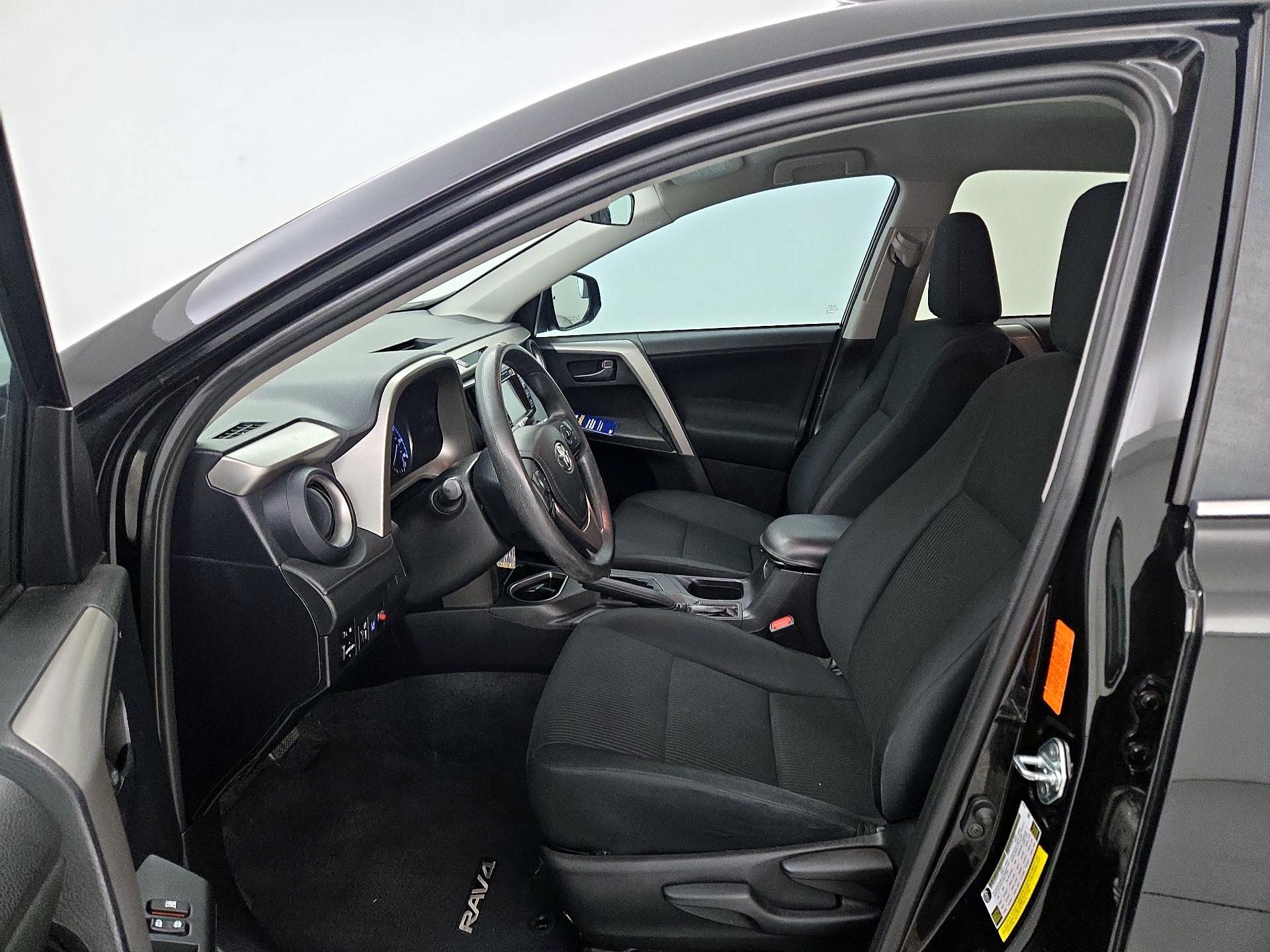 Thumbnail: 2017 Toyota RAV4 - 11