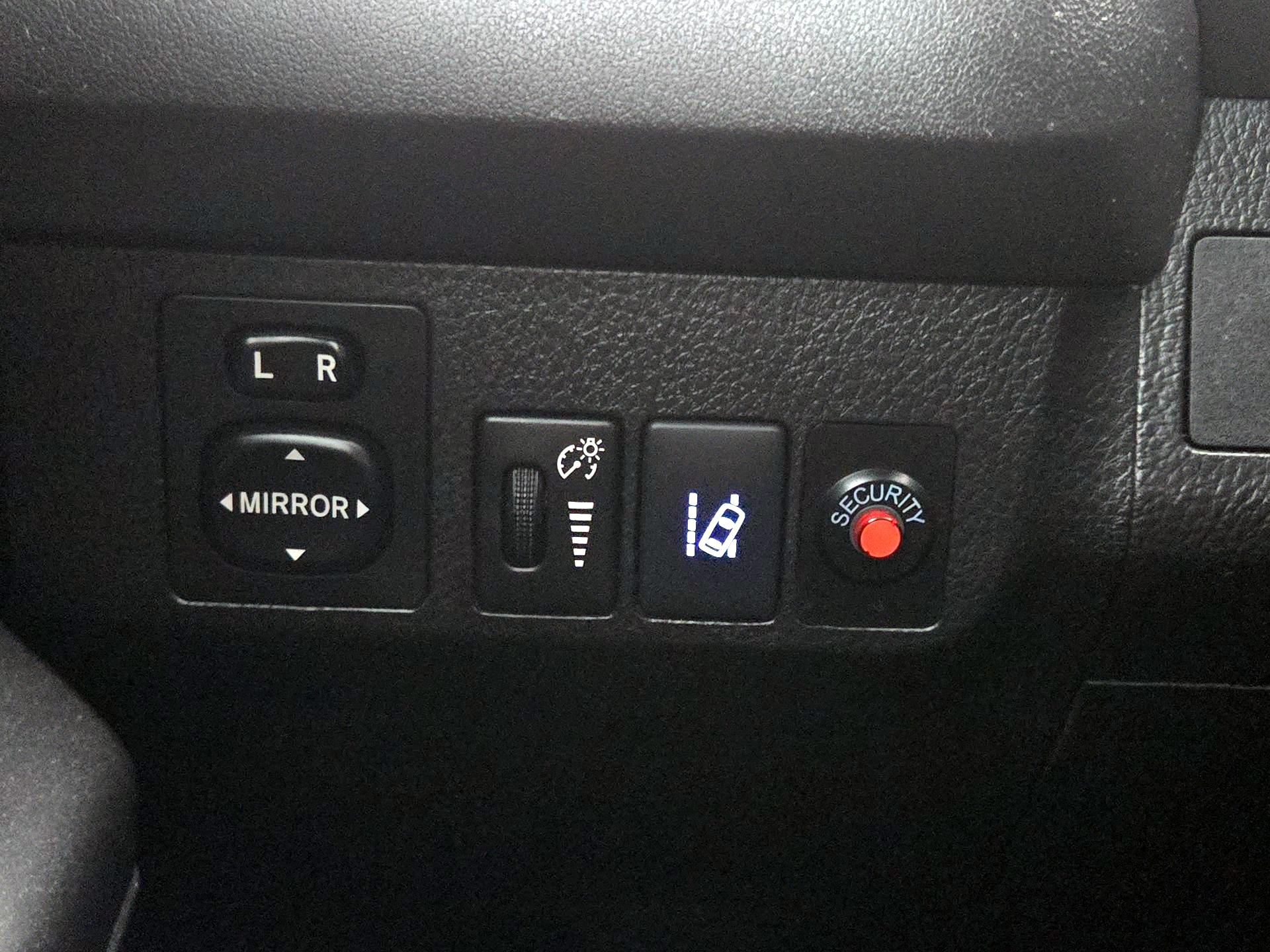 Thumbnail: 2017 Toyota RAV4 - 13