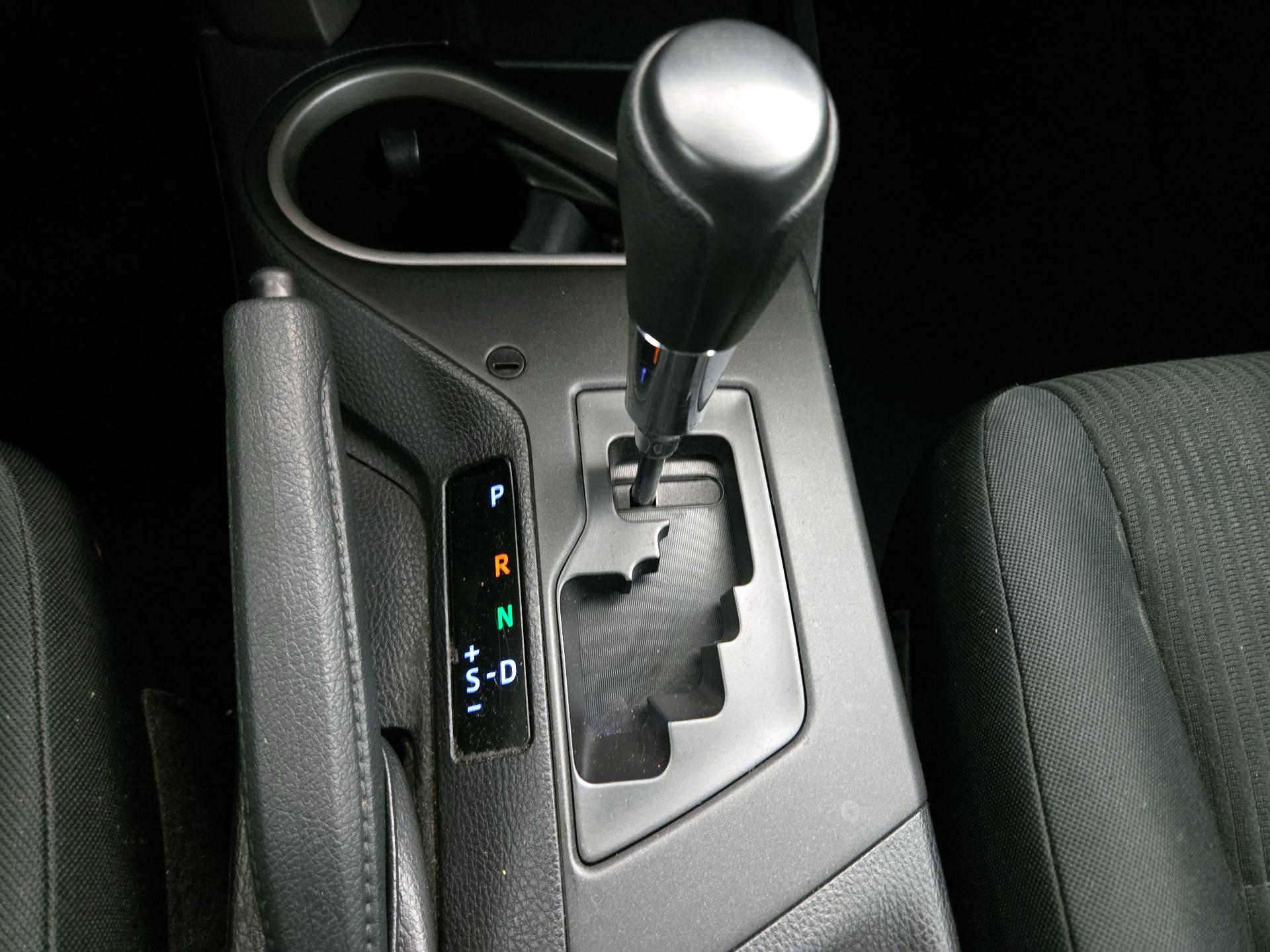 Thumbnail: 2017 Toyota RAV4 - 17