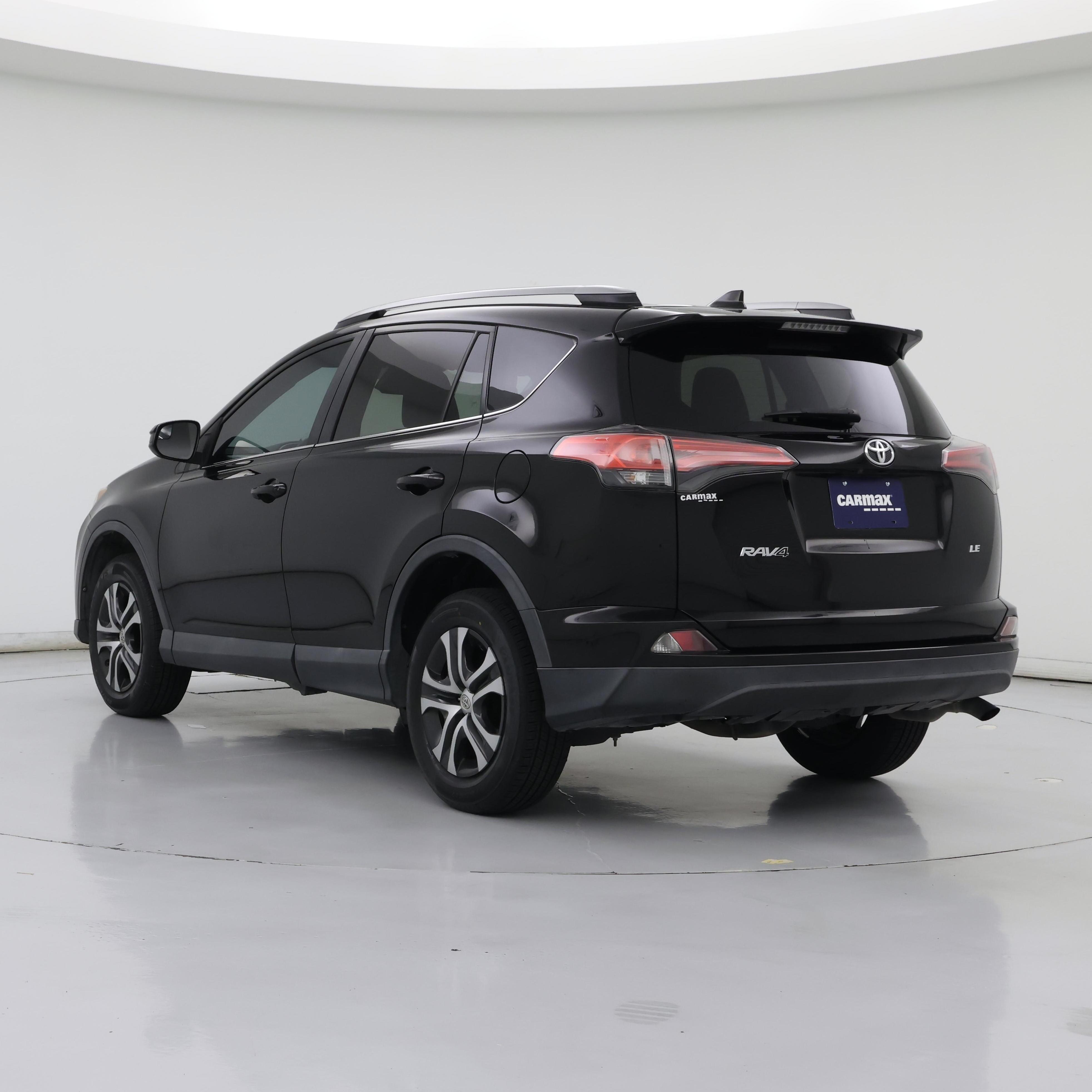 Thumbnail: 2017 Toyota RAV4 - 2