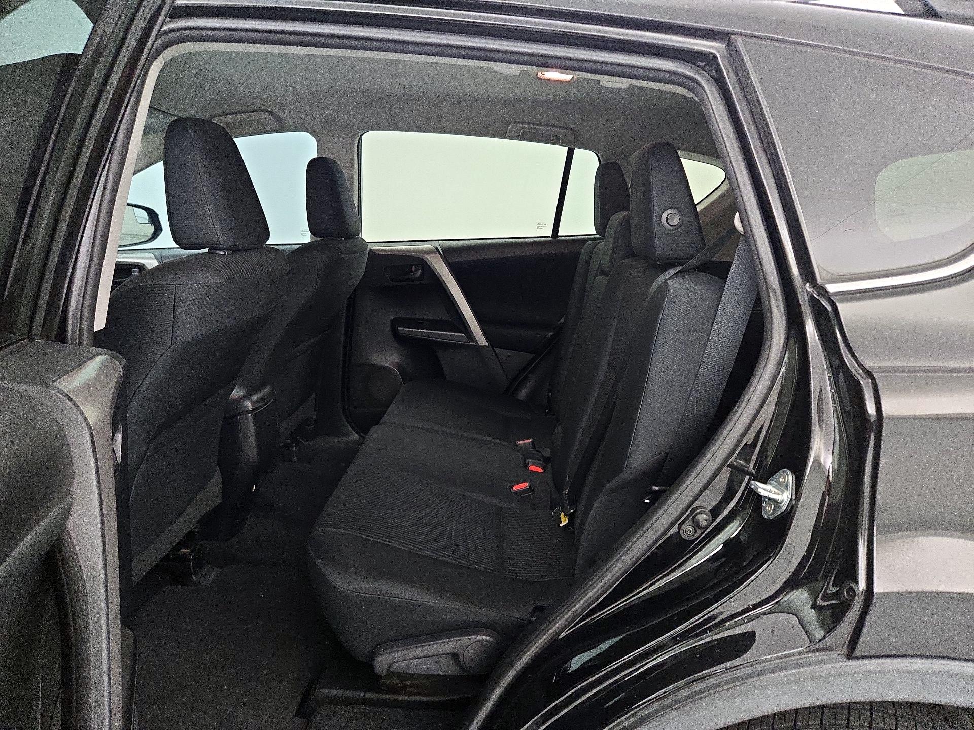 Thumbnail: 2017 Toyota RAV4 - 19