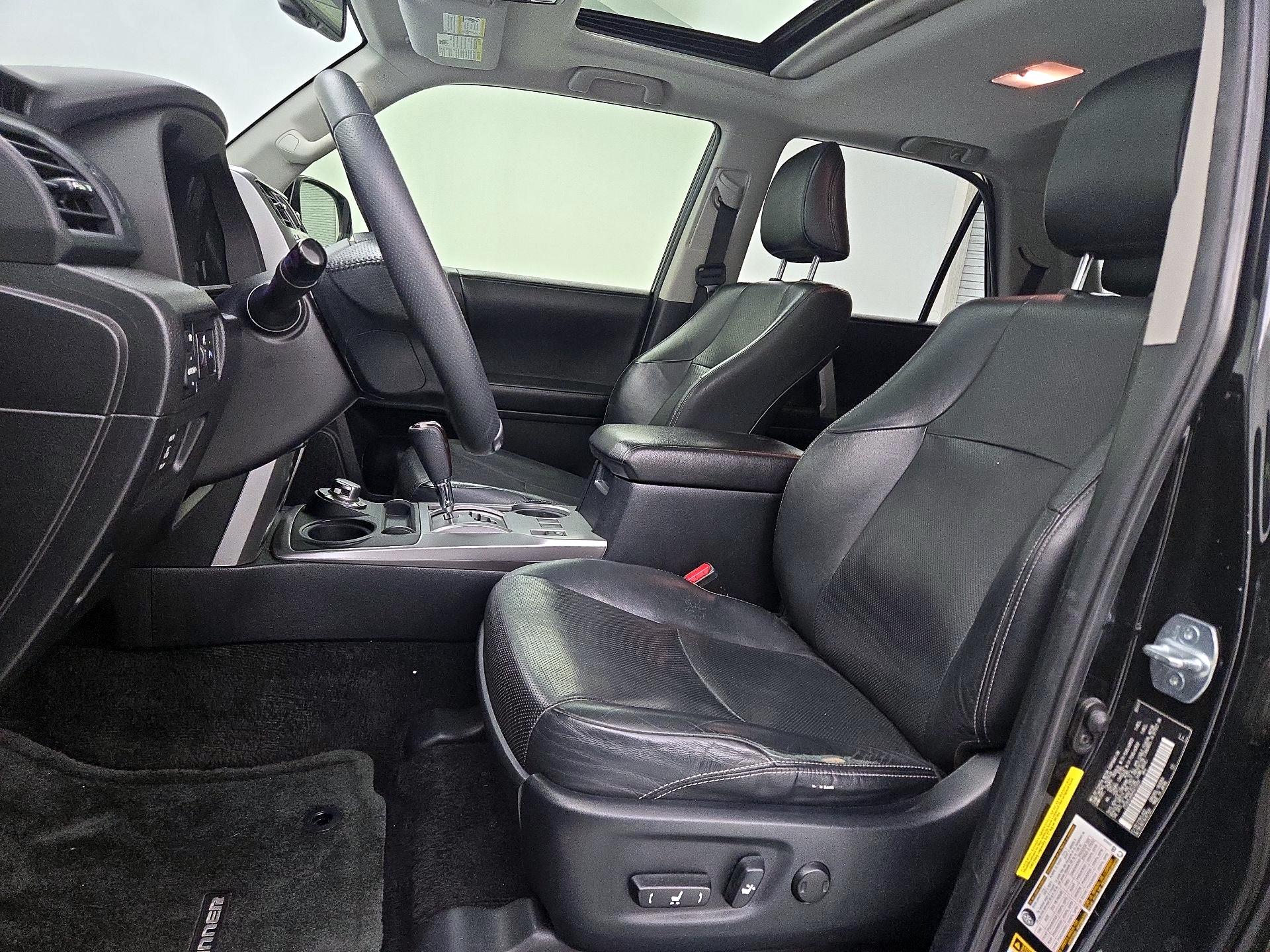 Thumbnail: 2017 Toyota 4Runner - 11