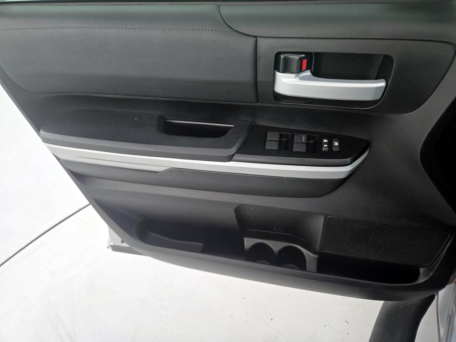 2021 Toyota Tundra SR5 - Photo 13