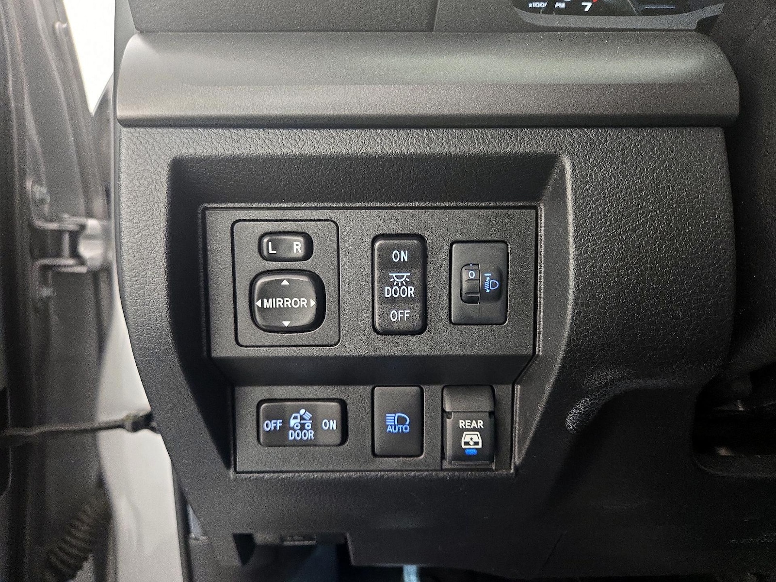 2021 Toyota Tundra SR5 - Photo 14
