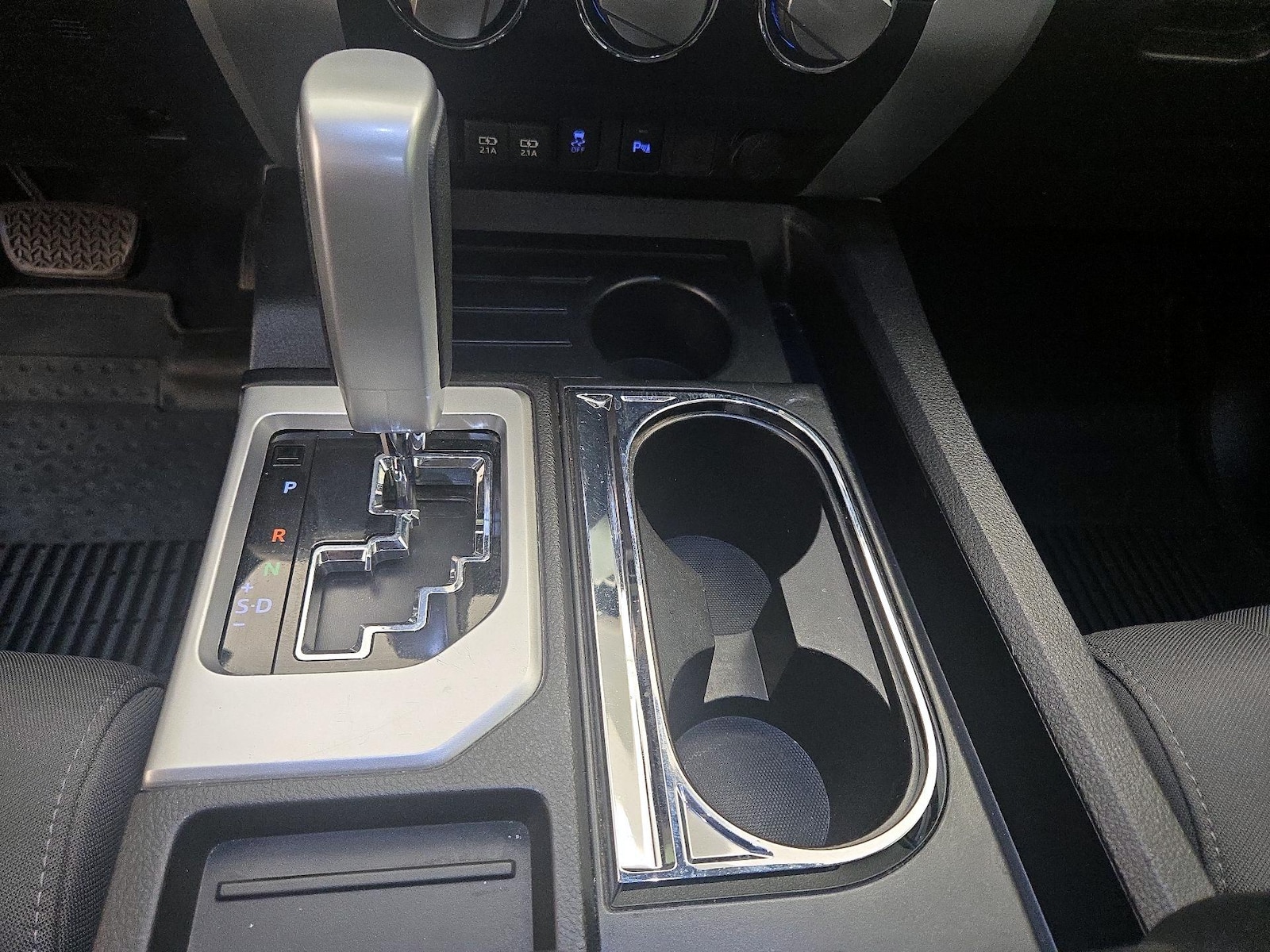 2021 Toyota Tundra SR5 - Photo 18
