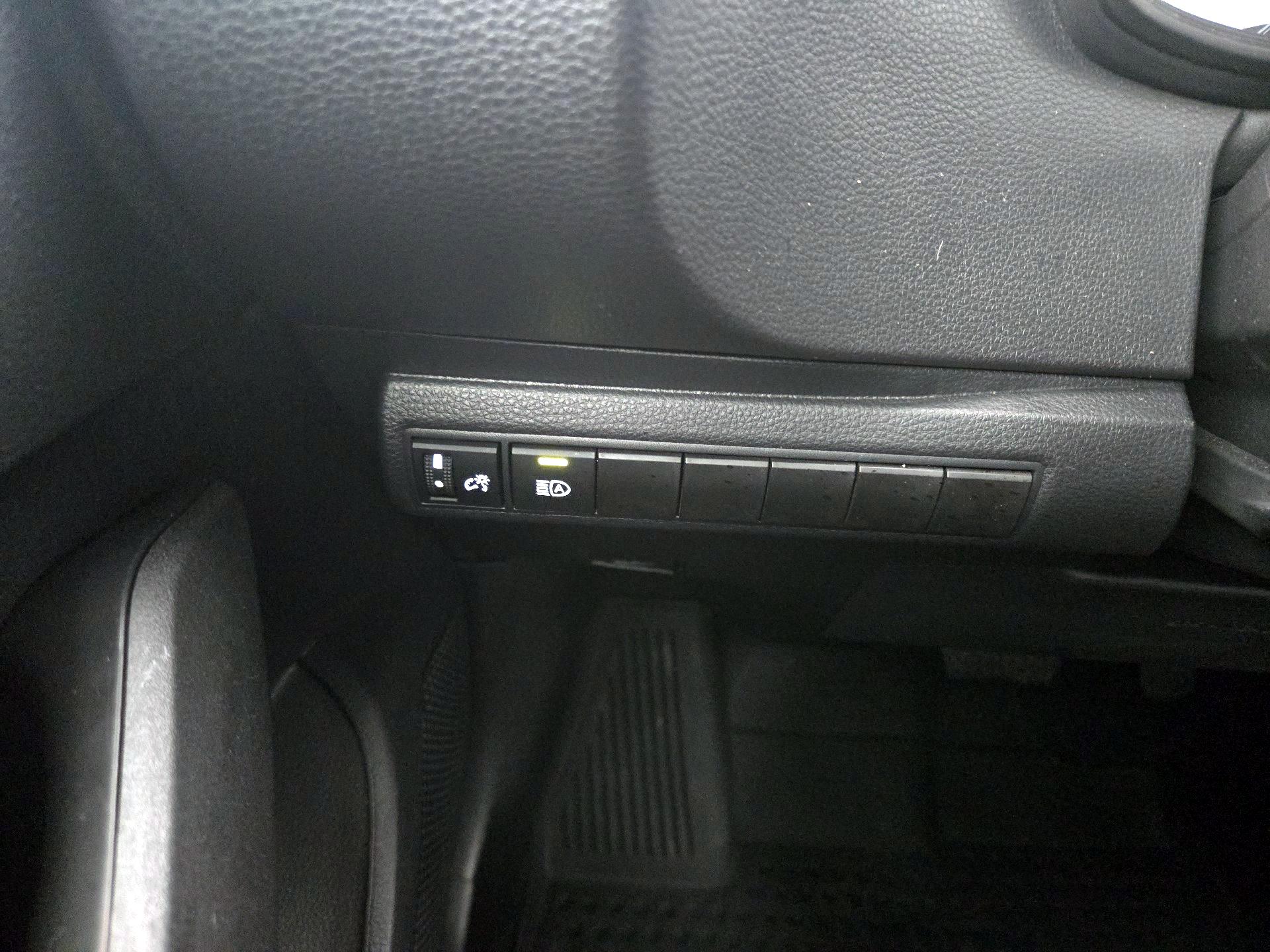 Thumbnail: 2025 Toyota Corolla - 13