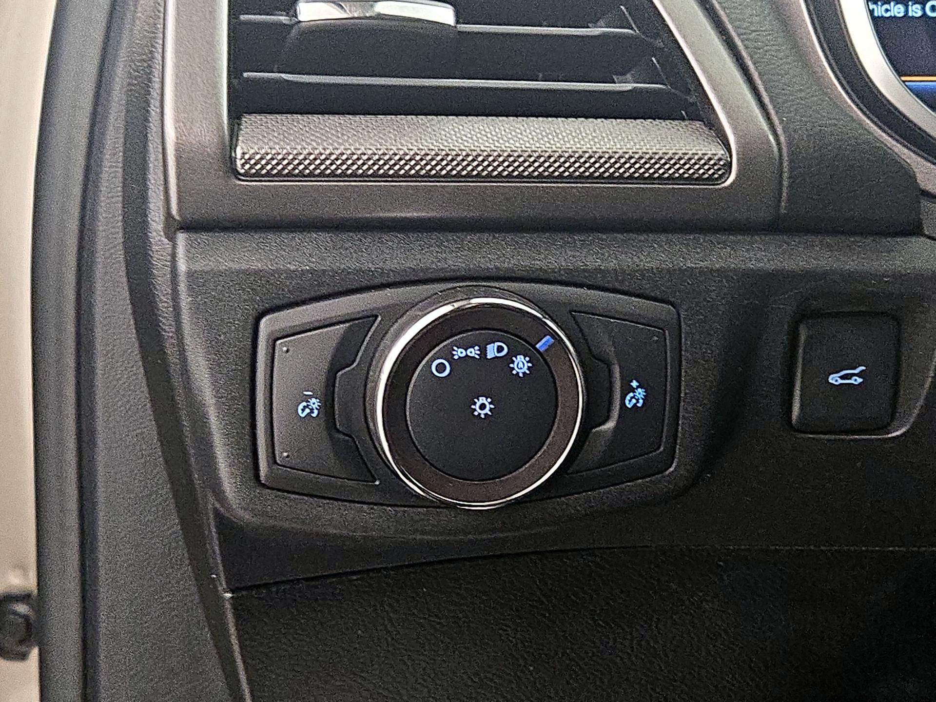 Thumbnail: 2019 Ford Fusion - 13