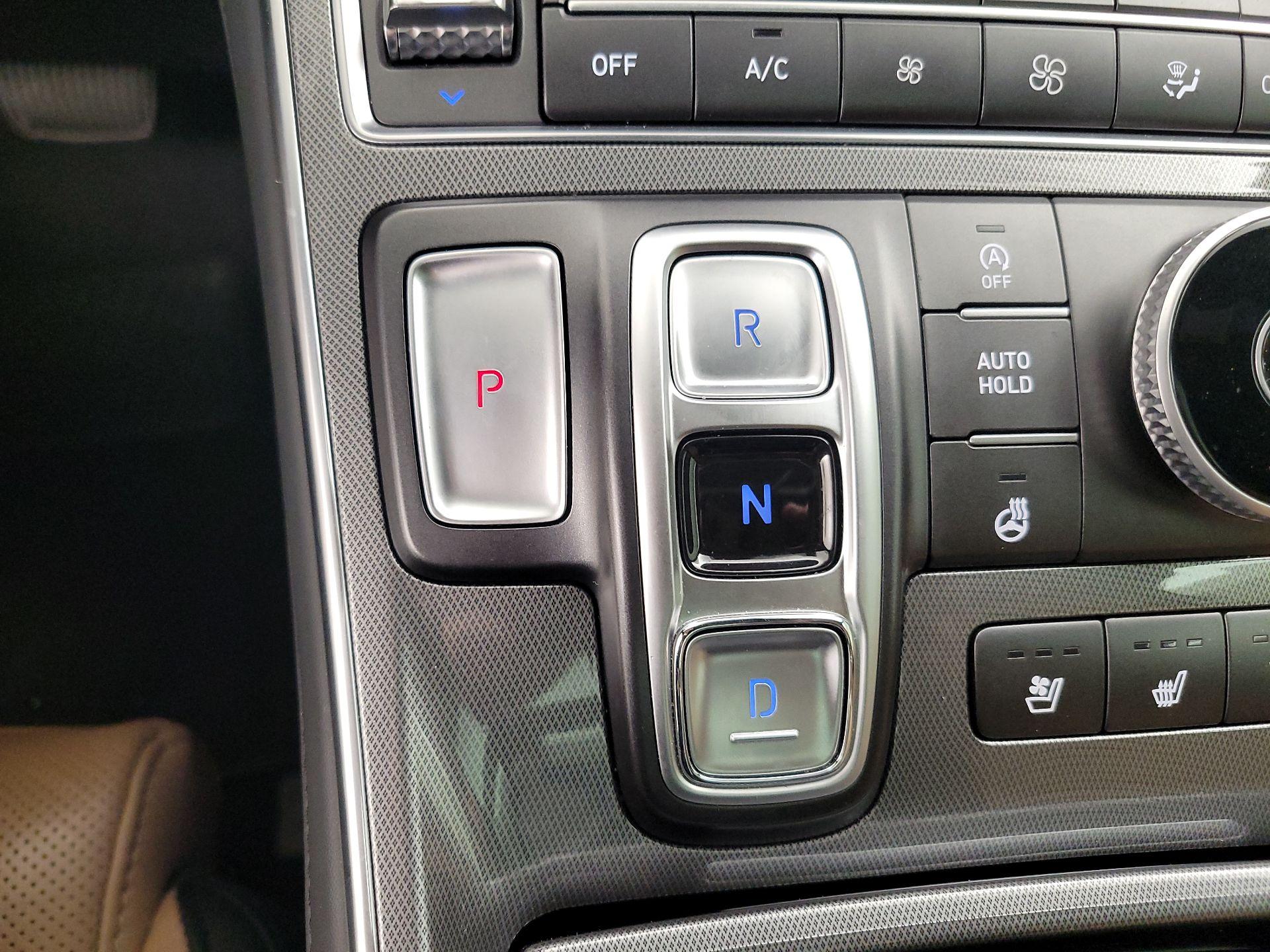 Thumbnail: 2023 Hyundai Santa Fe - 18