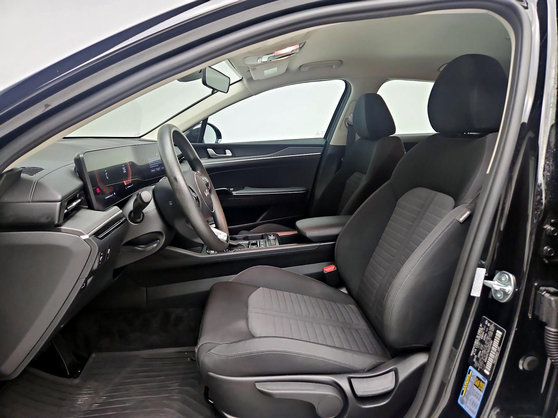 Thumbnail: 2025 Kia K5 - 11