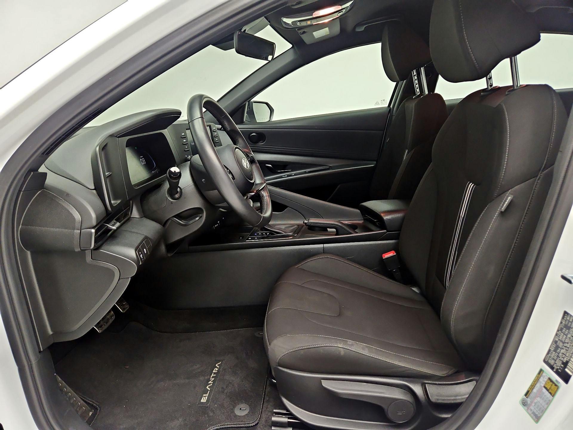 Thumbnail: 2025 Hyundai Elantra - 11