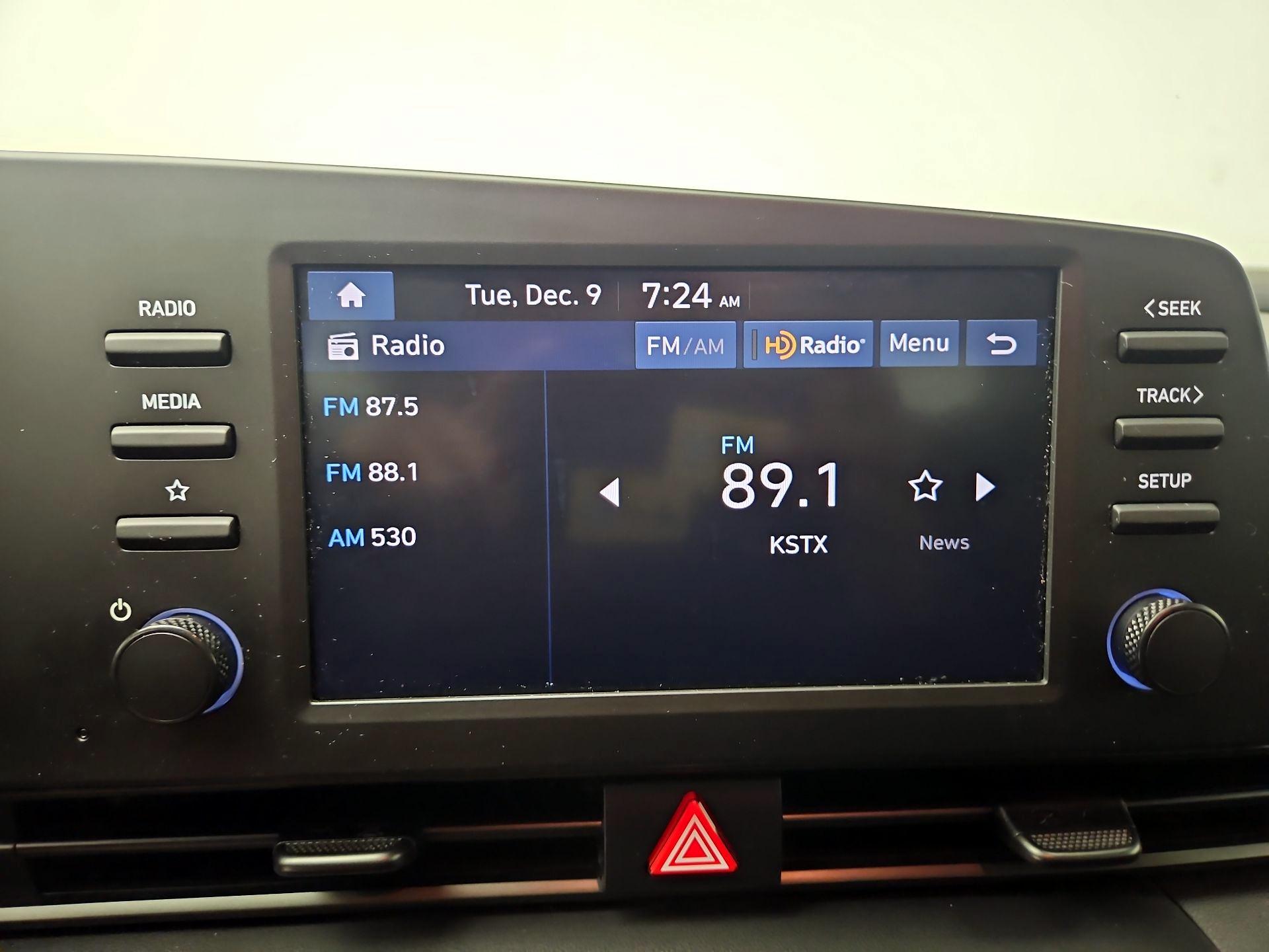 Thumbnail: 2025 Hyundai Elantra - 15