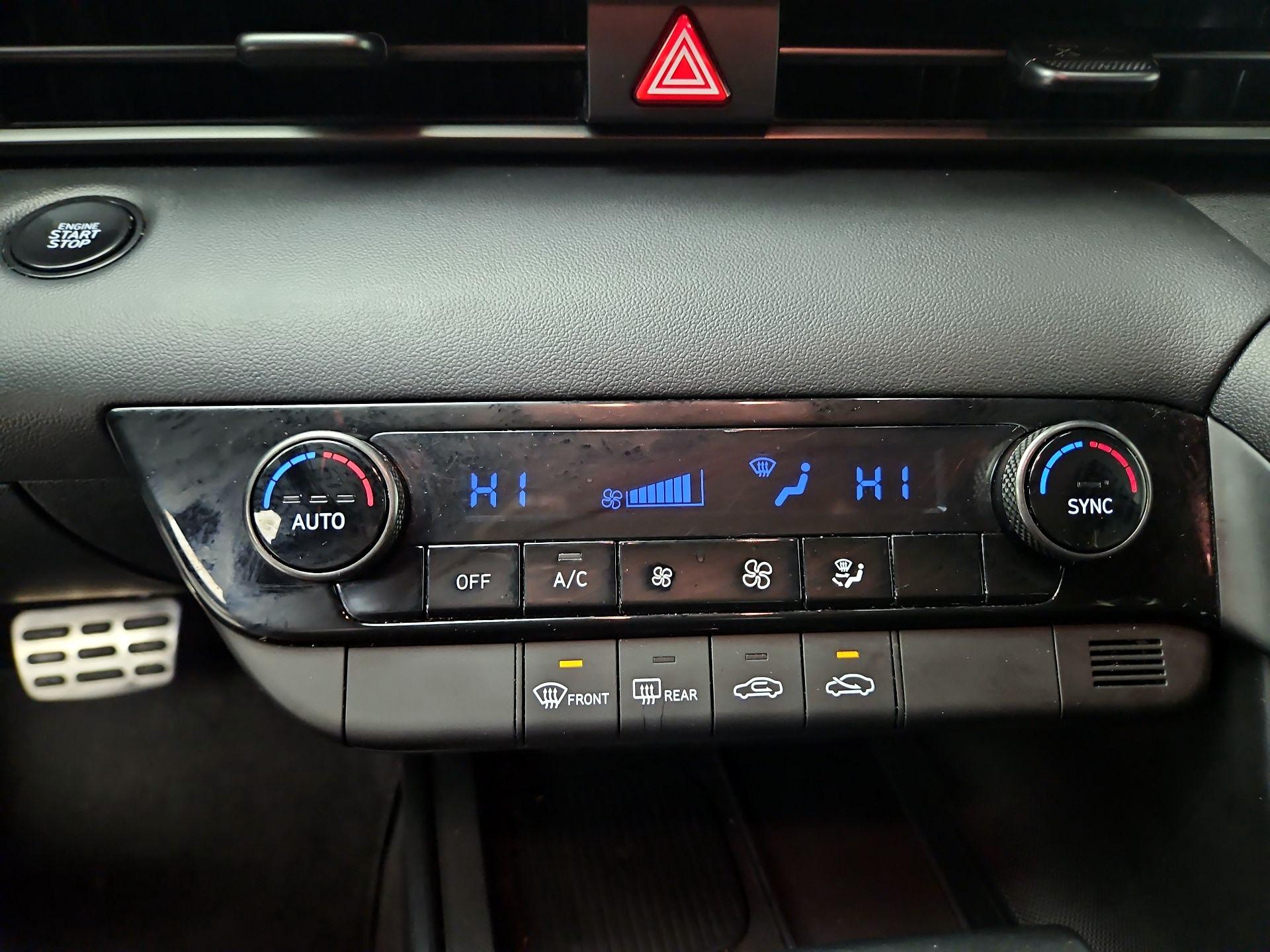 Thumbnail: 2025 Hyundai Elantra - 16