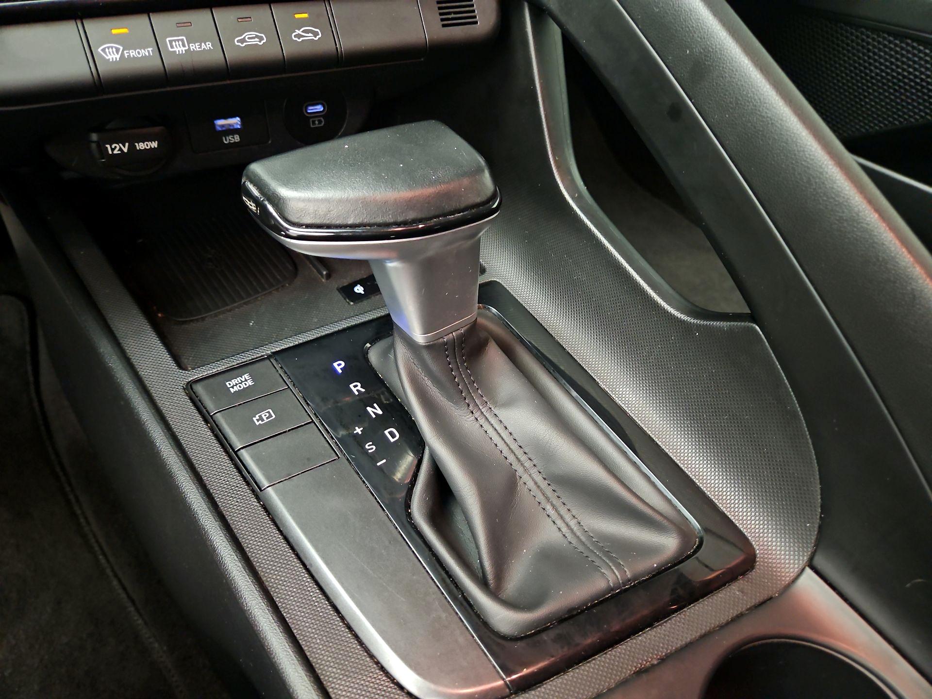 Thumbnail: 2025 Hyundai Elantra - 17