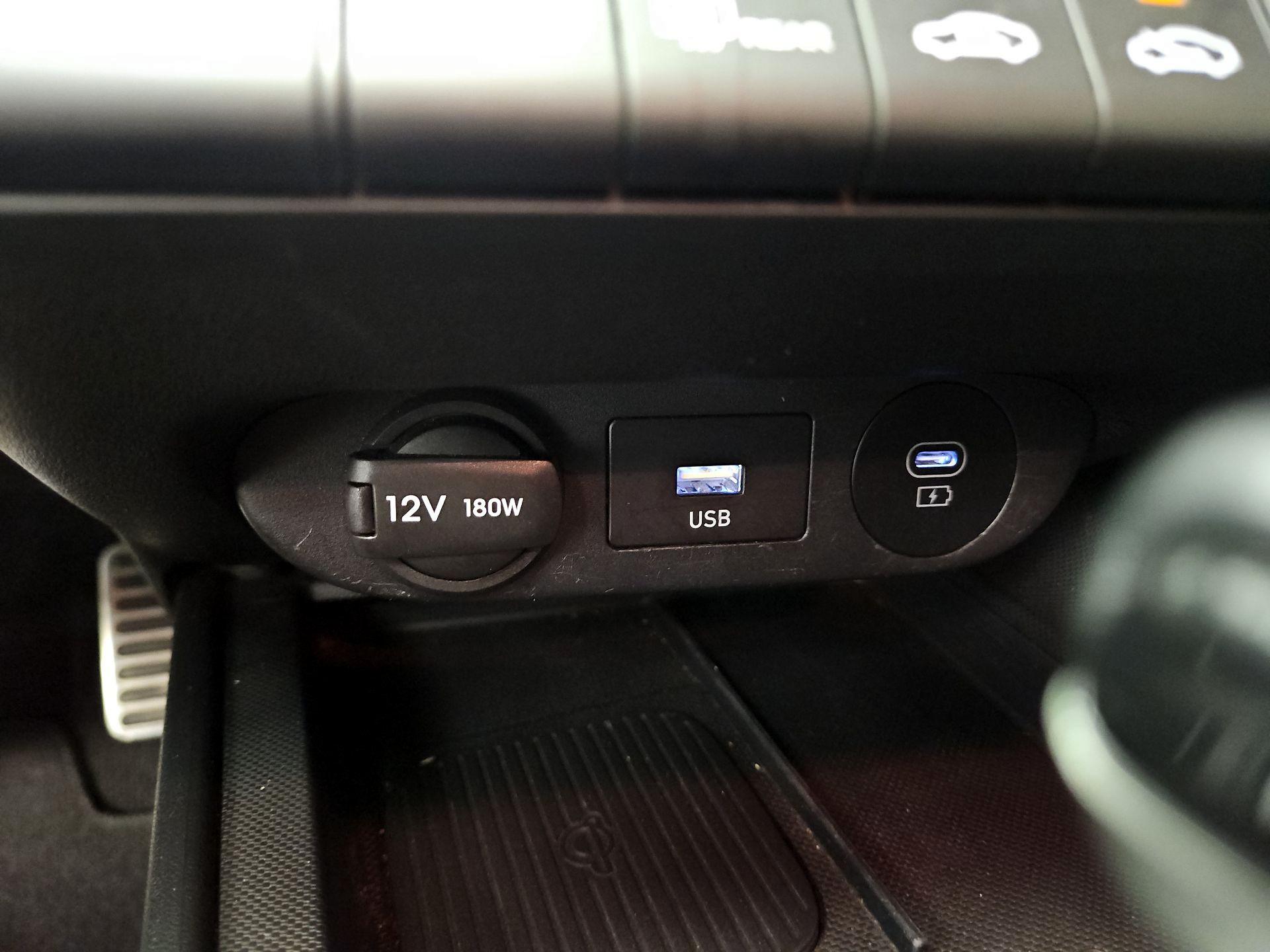 Thumbnail: 2025 Hyundai Elantra - 18