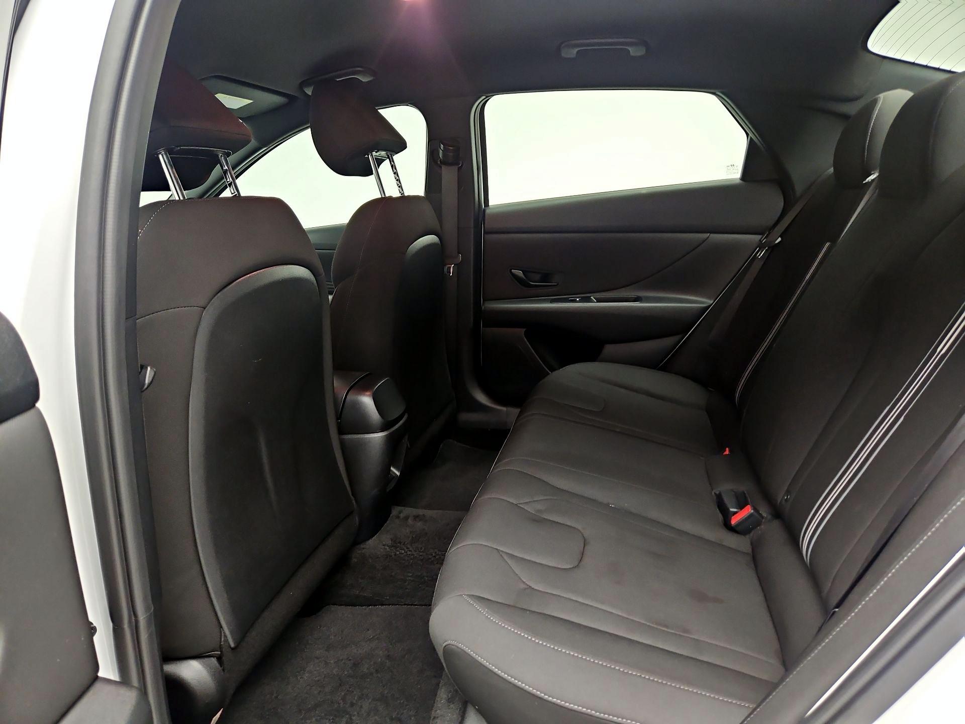 Thumbnail: 2025 Hyundai Elantra - 19