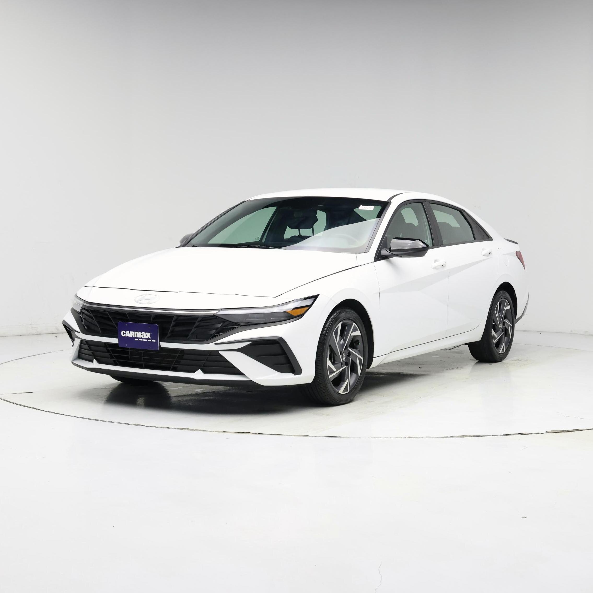 Thumbnail: 2025 Hyundai Elantra - 4