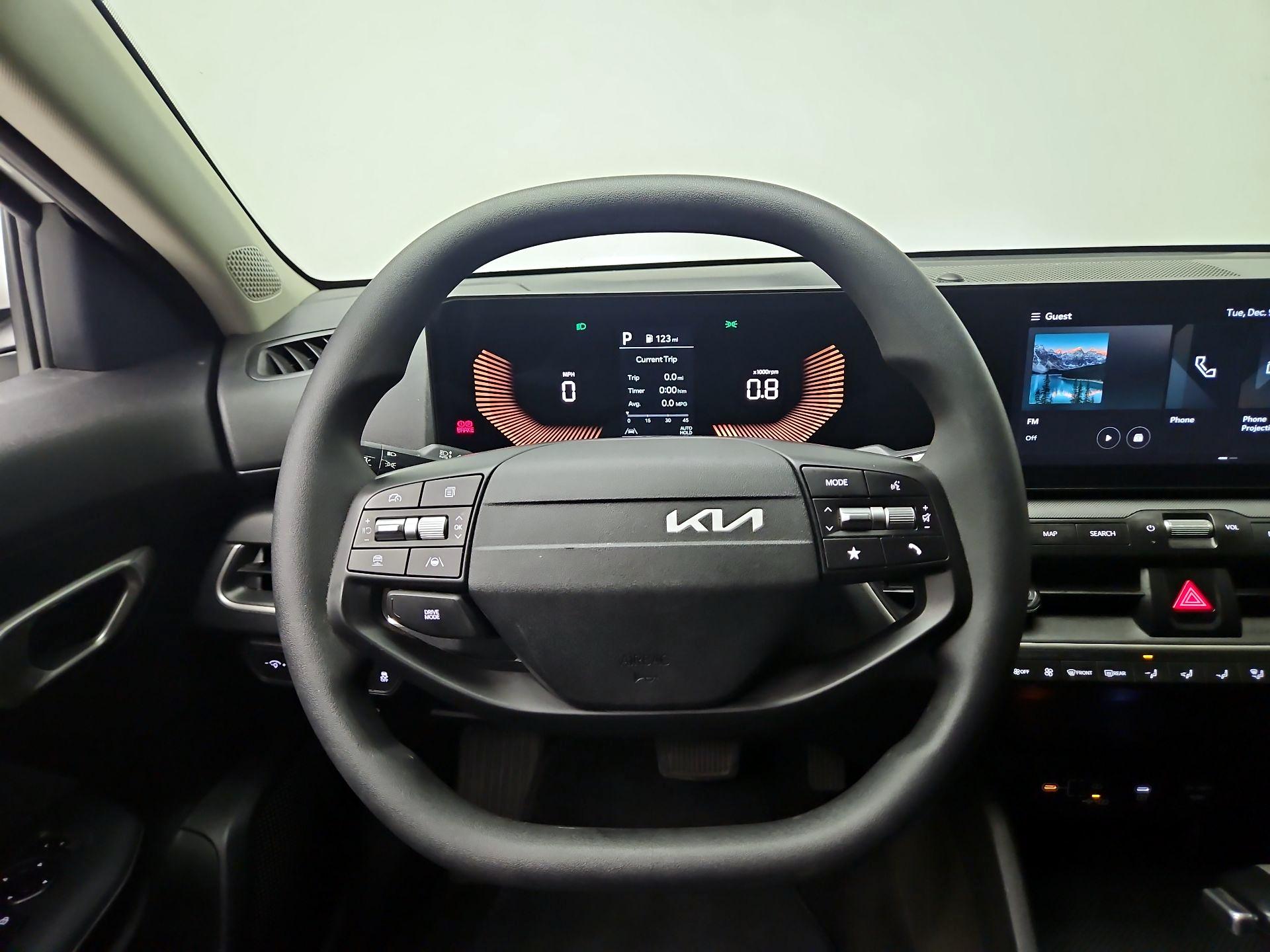 Thumbnail: 2025 Kia K4 - 10