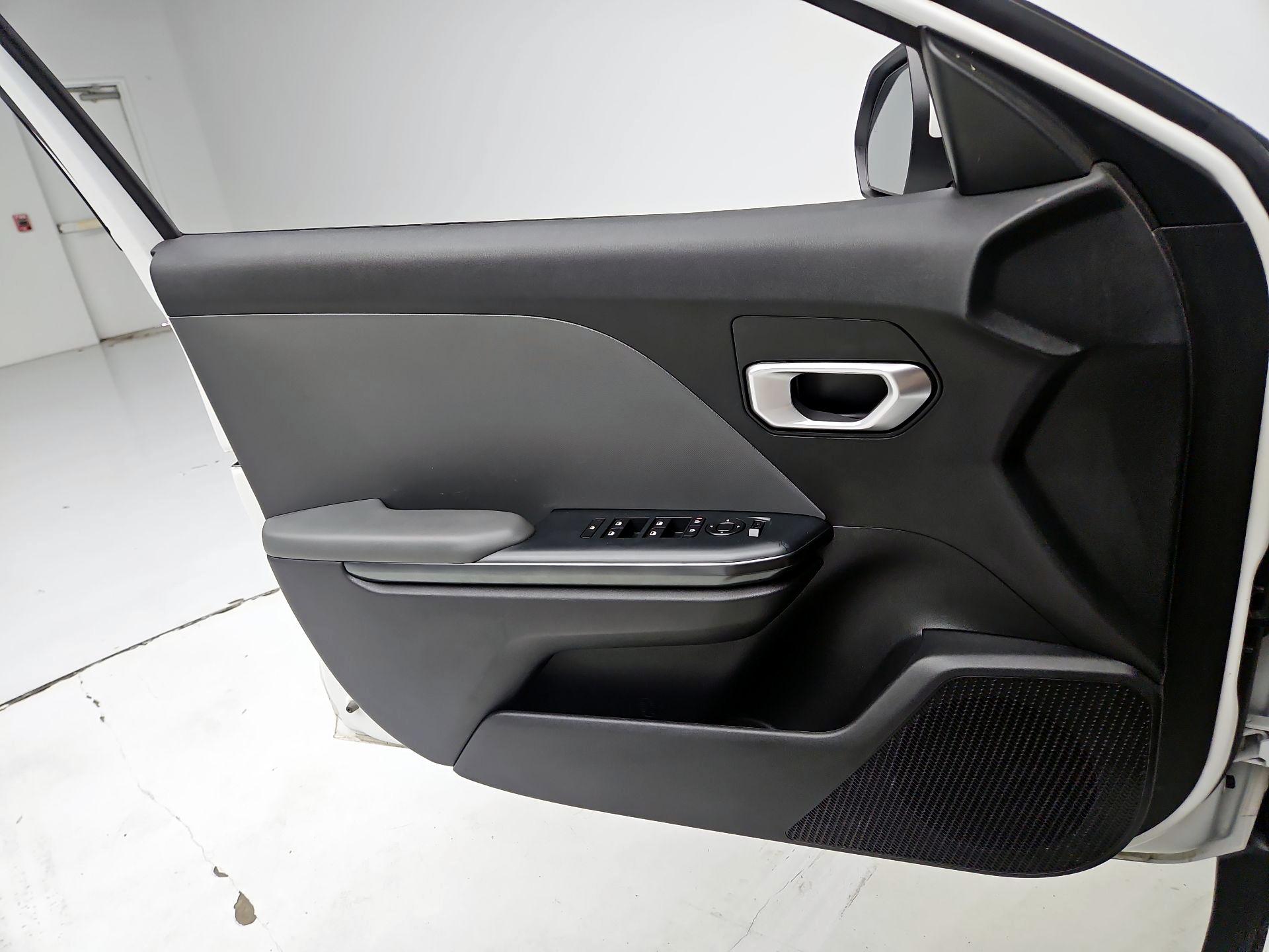 Thumbnail: 2025 Kia K4 - 12