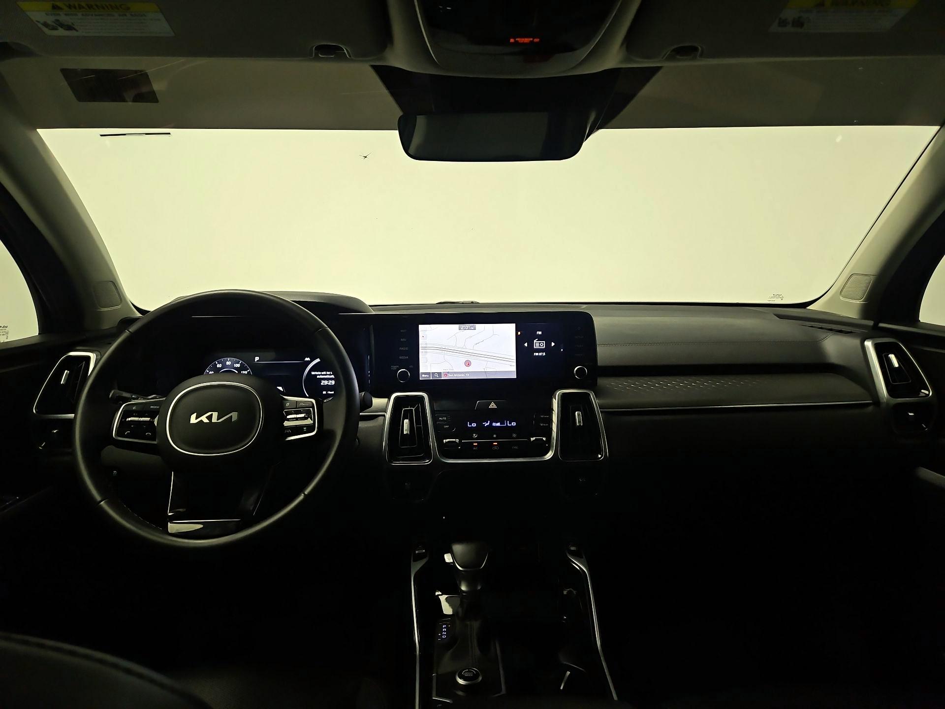 Thumbnail: 2023 Kia Sorento - 9