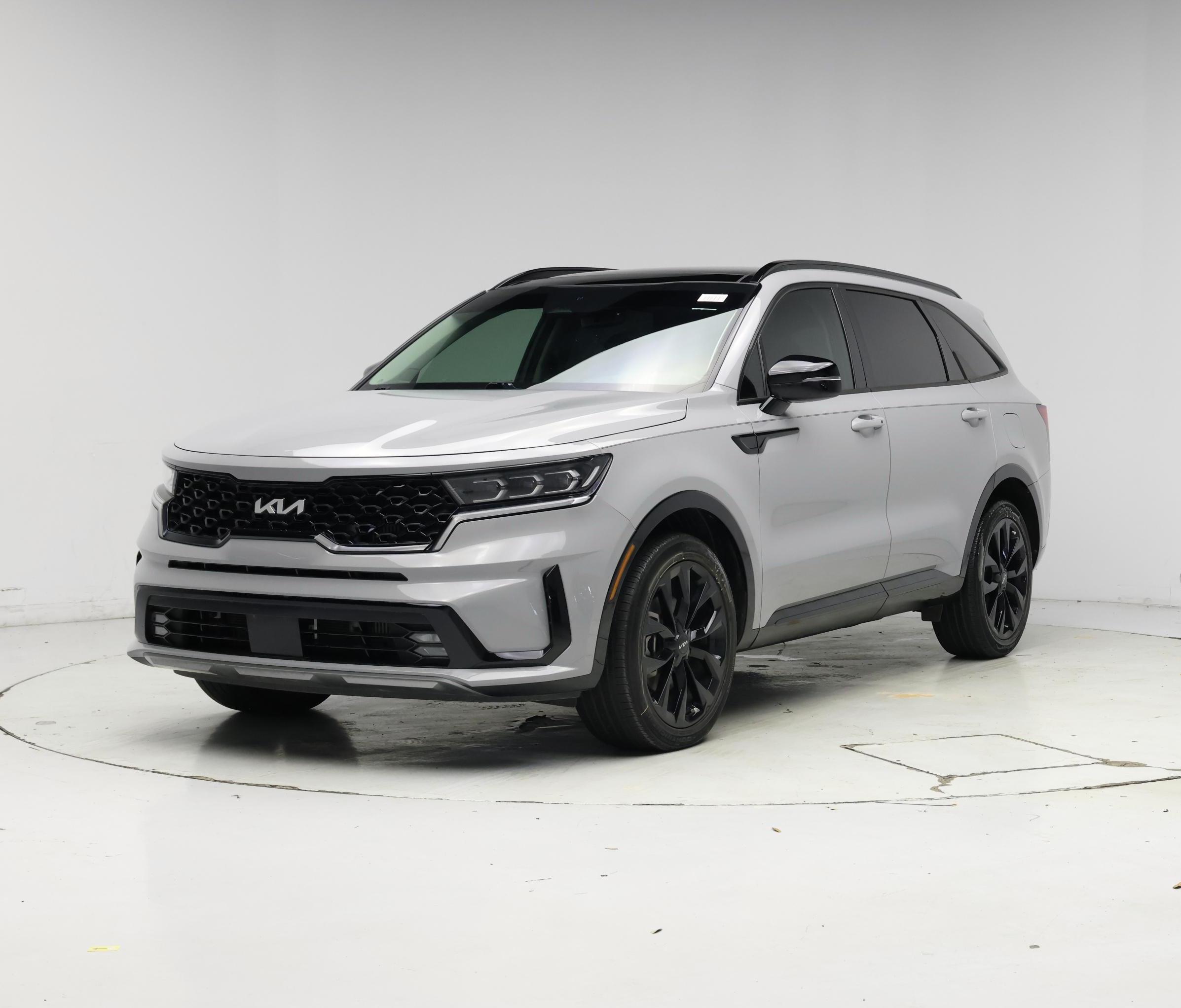 Thumbnail: 2023 Kia Sorento - 4